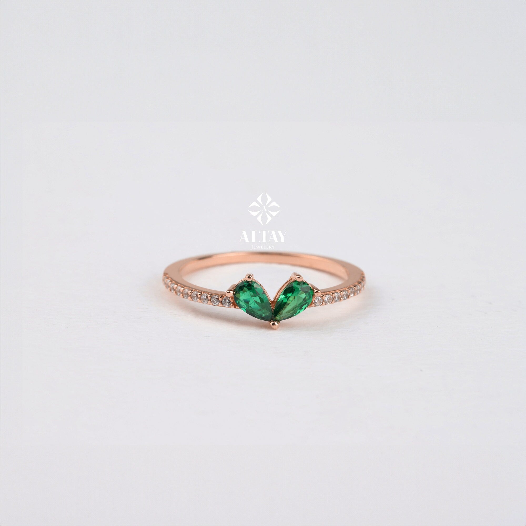 14K Gold Emerald Ring, Green Gemstone Ring, Pear Emerald Ring, Art Deco May Stone Ring, Dainty Emerald Statement Ring, Bee Ring