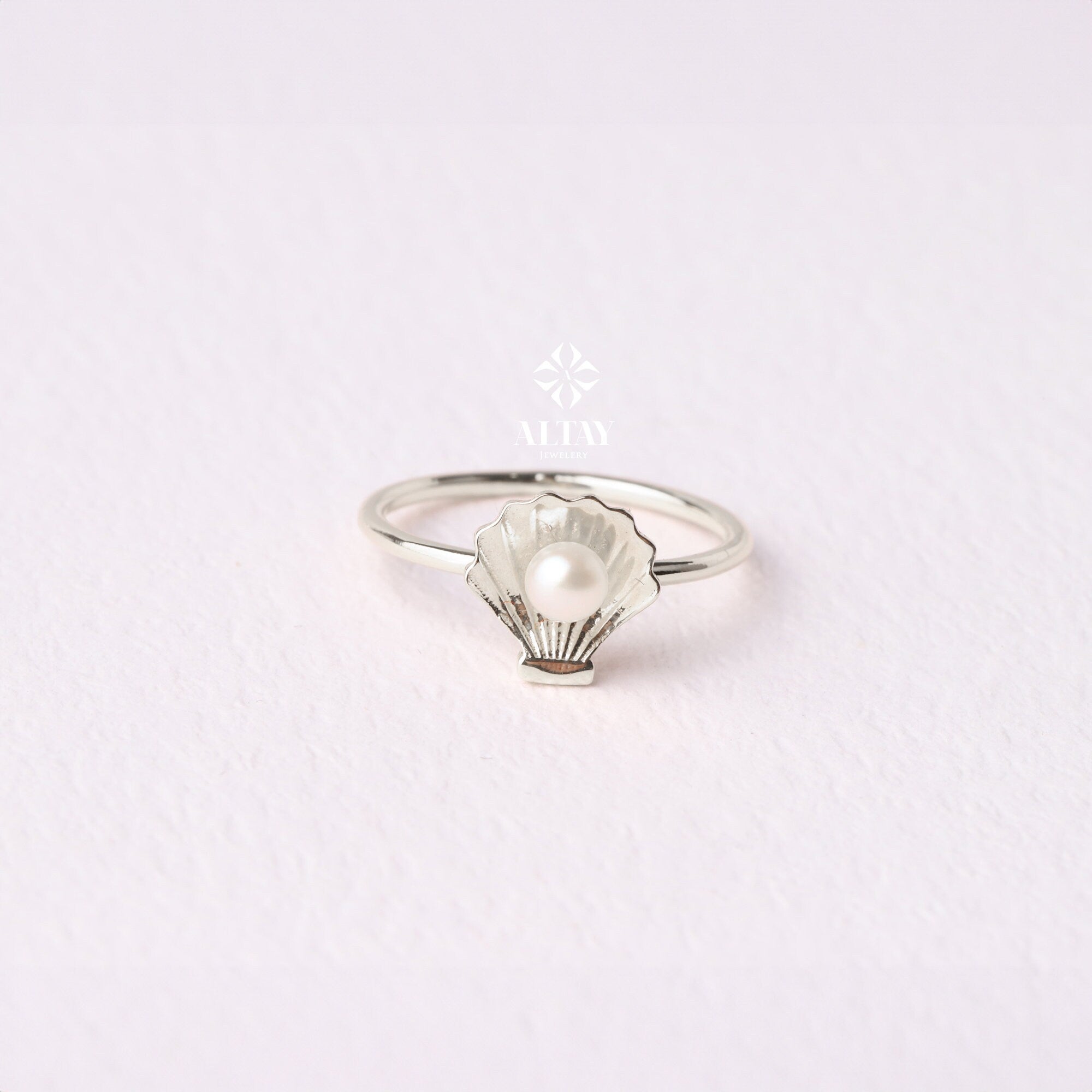 14K Gold Oyster Shell Ring, Seashell Pearl Ring, Nautical Symbol Ring, Best Friends Gift, Good Luck ring, Valentines Unique Gift for Her