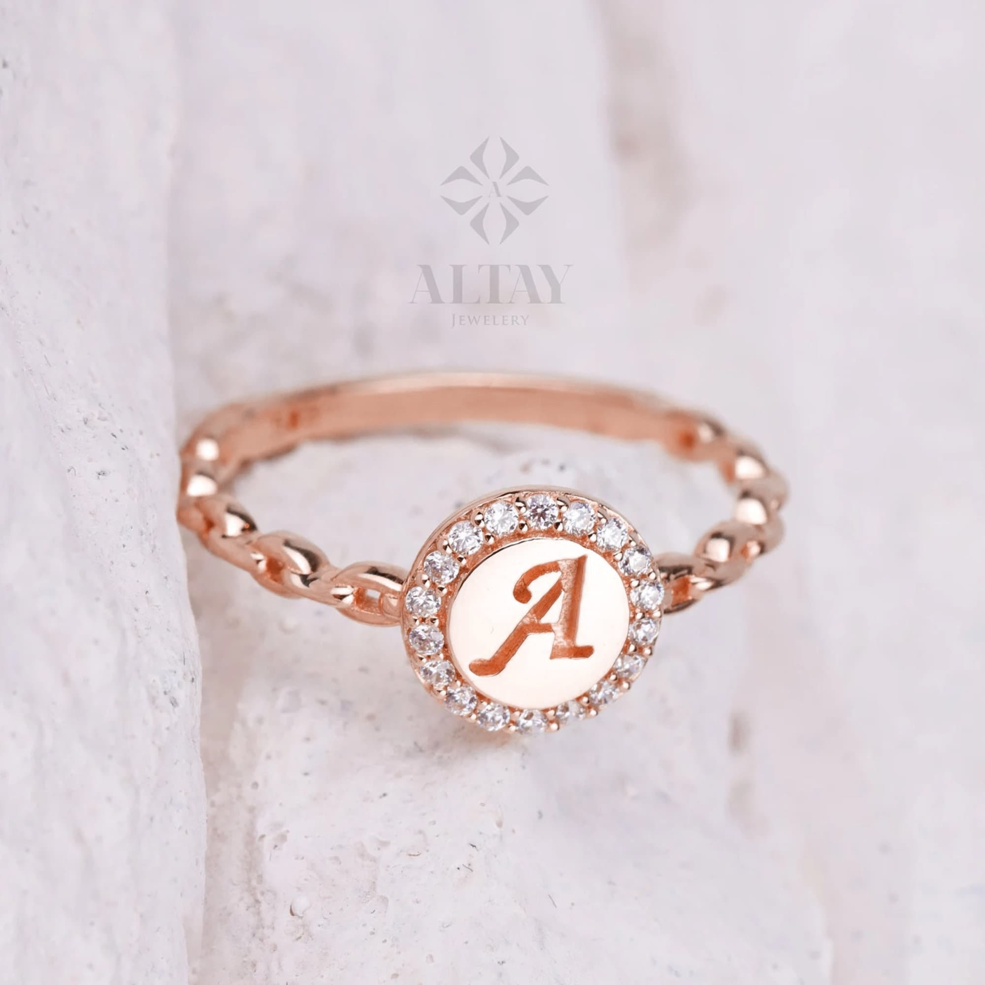 14K Gold Initial Ring, Round Signet Ring, Engraved Pinky Ring, Personalized Stacking Ring, Chain Band Ring, Custom Cursive Initial Ring