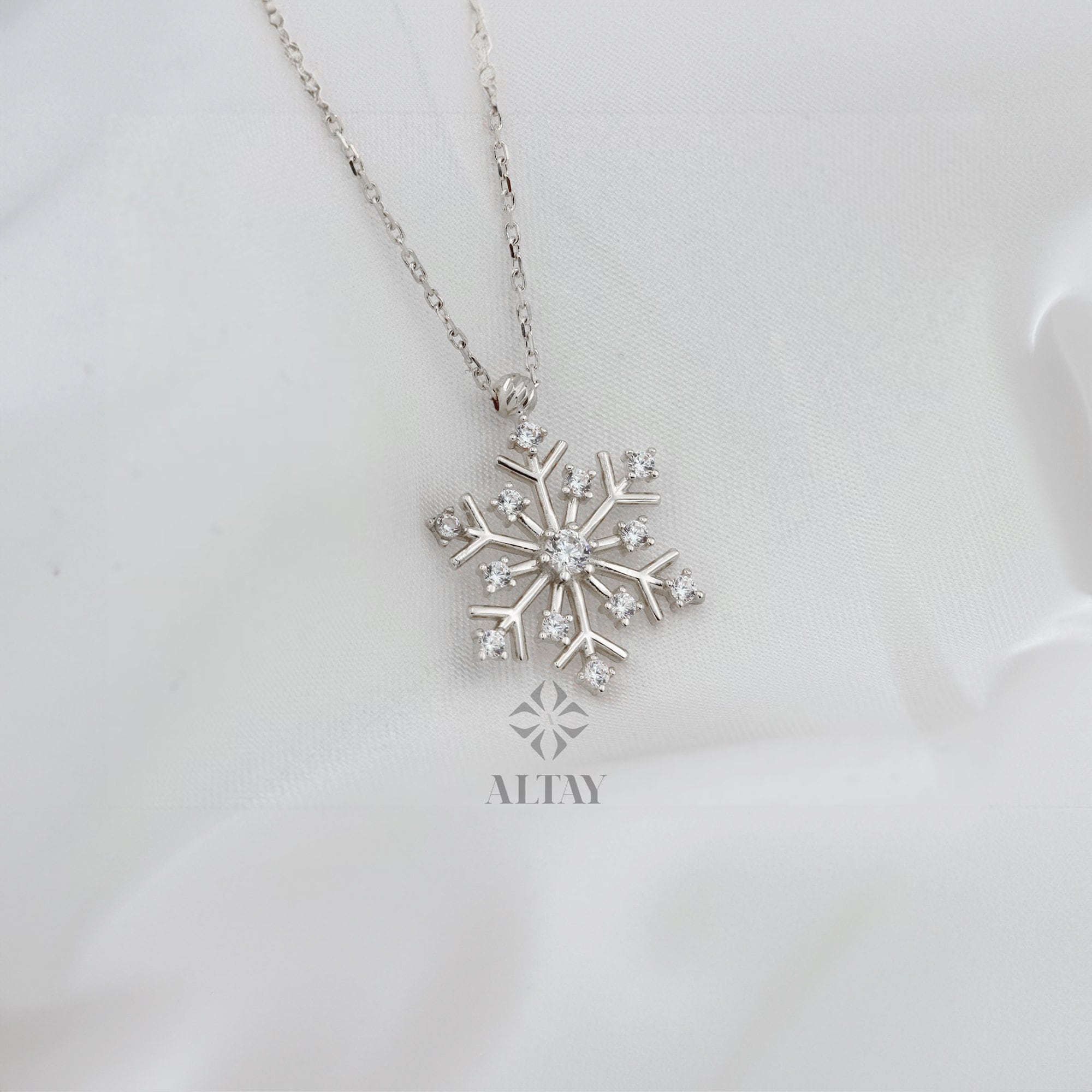 14K Snow Flake Necklace, Gold Snowflake Necklace, Customized Snowflake Necklace, Snow Delicate Dainty Necklace, Winter Necklace