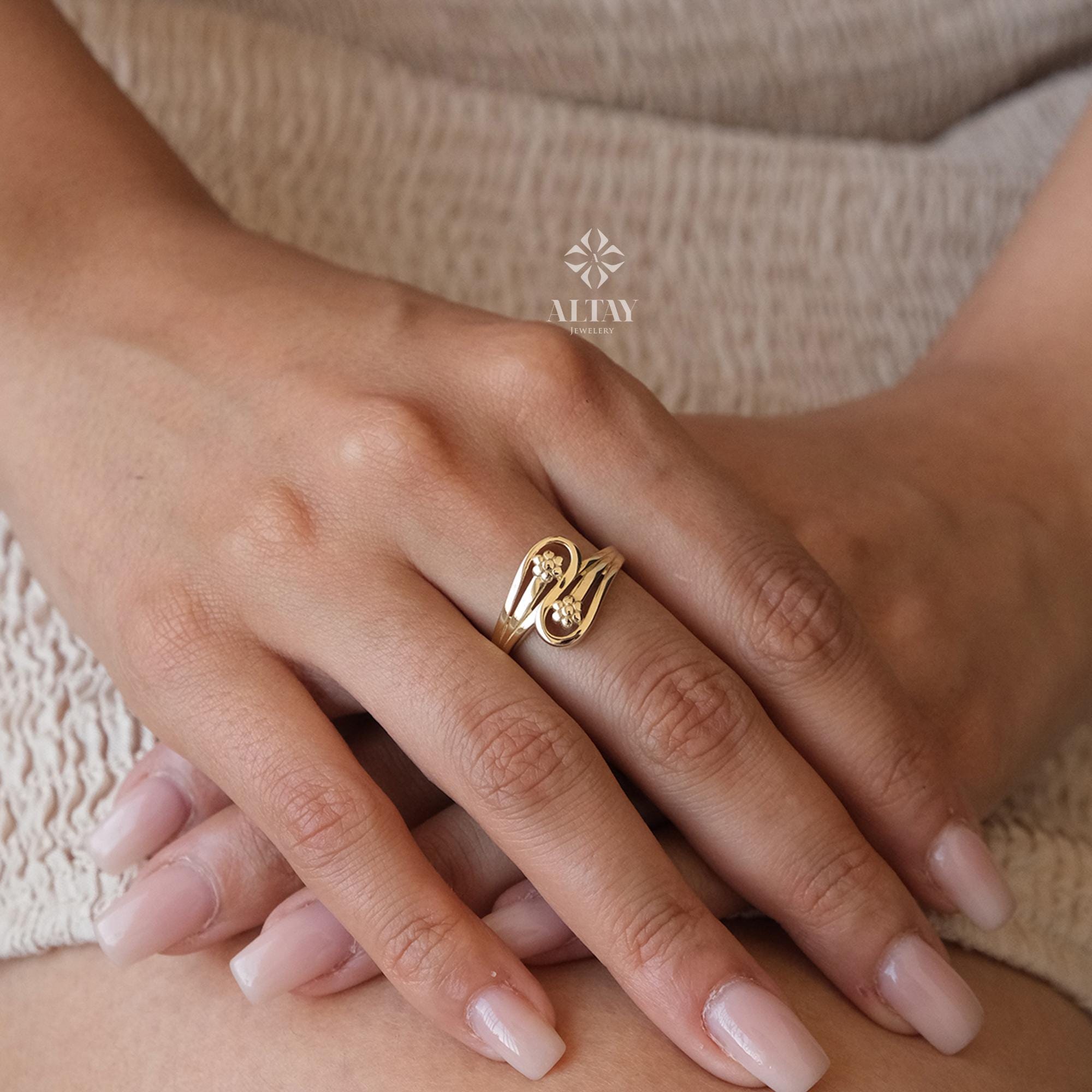 14K Gold Teardrop Ring, Two Band Flower Ring, Sunflower Band, Teardrop Shape Ring, Personalized Engagement Ring, Stackable Gold Ring