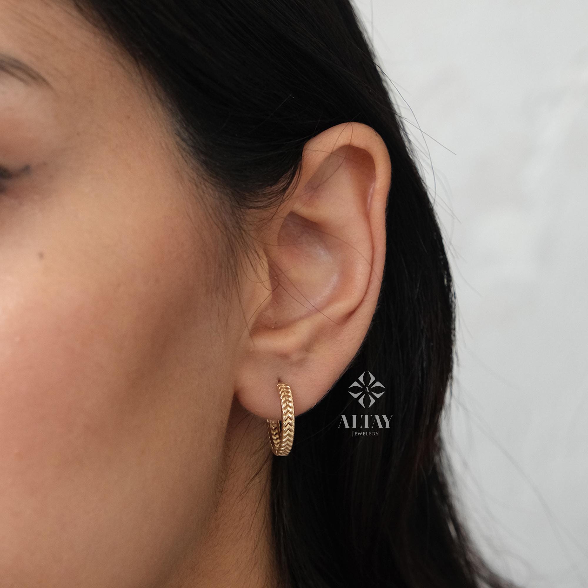 14K Gold Braided Hoop Earrings, Small Leaf Huggies, Rope Leaf Huggies Earrings, Gold Tiny Hoop Earrings, Huggies Hoop, Dainty Hoop Earrings