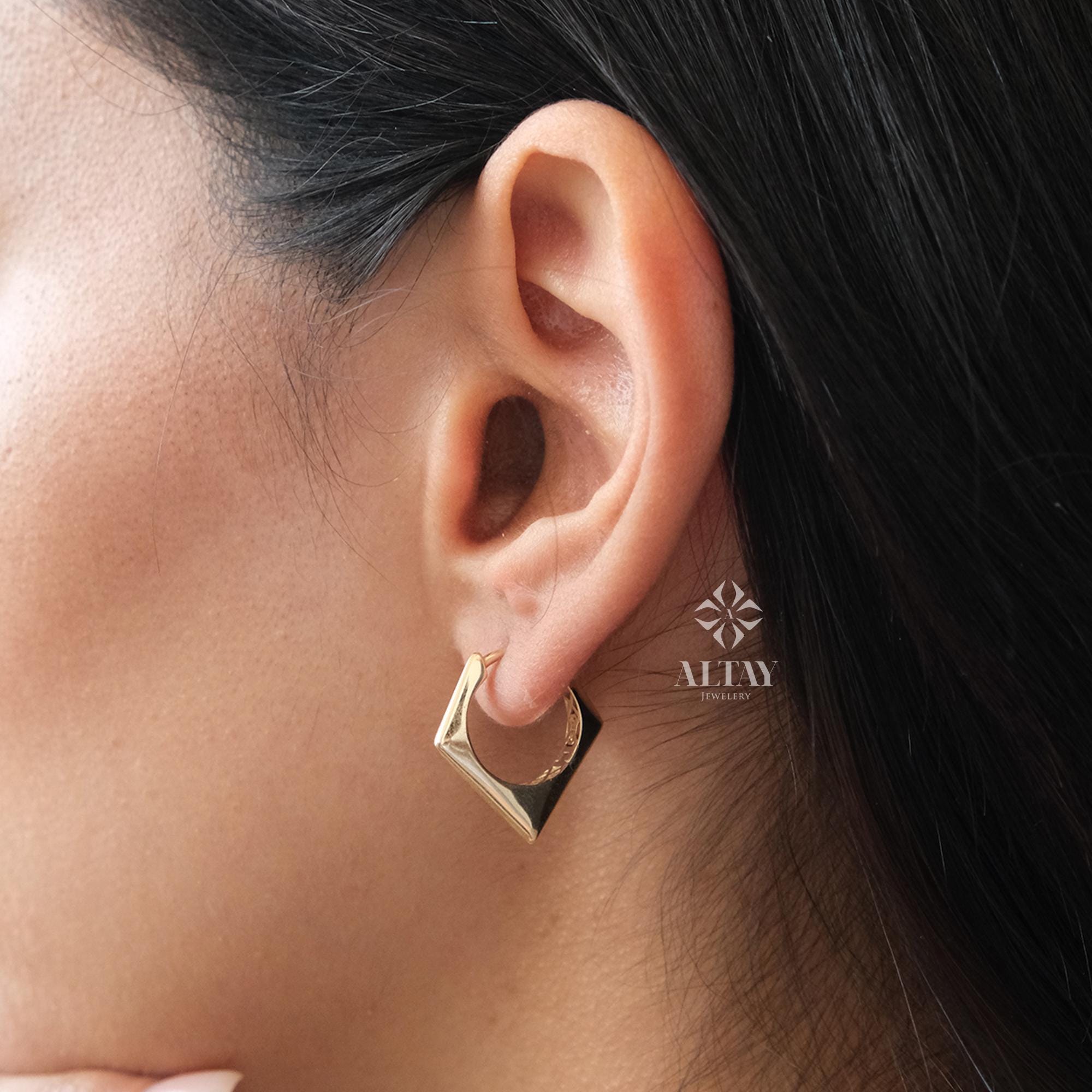 14K Gold Edge Huggie Hoop Earrings, 15mm Hoop Earrings, Geometric Chunky Earrings, Unique Angular Hoop, Edge Dome Huggies, Sparkling Earring
