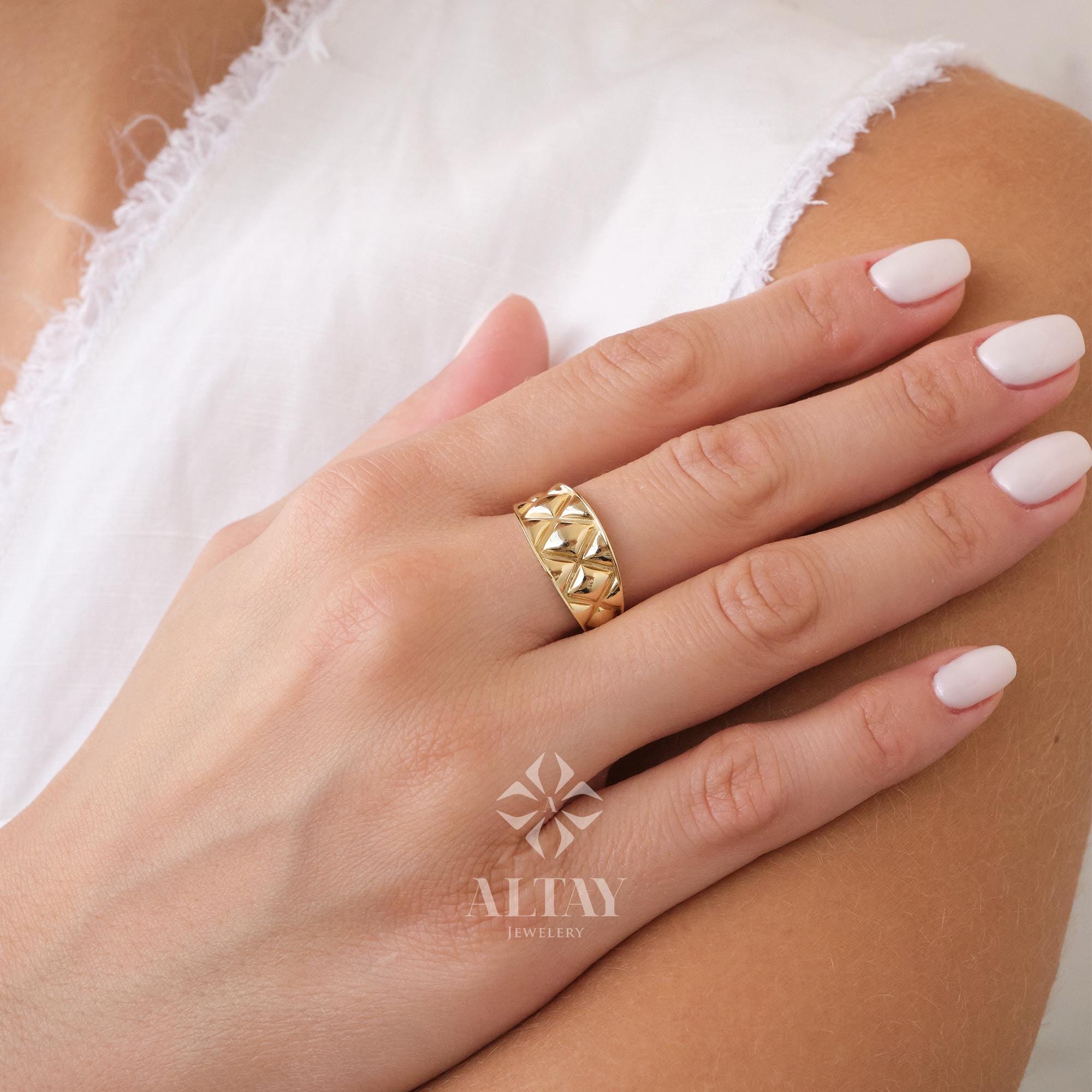 14K Gold Textured Band Ring, Square Pattern Wedding Ring, Minimalist Matching Ring, Signet Eternity Ring, Chunky Marriage Band