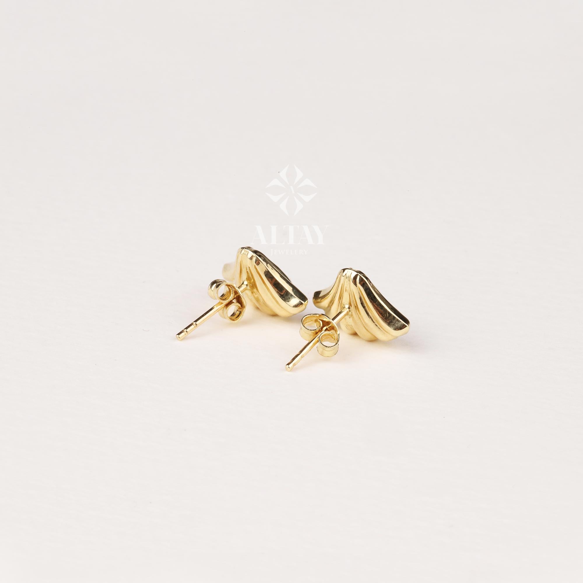 14K Gold Seashell Stud Earrings, Dainty Shell Earrings, Gold Shell Studs, Tiny Sea Shell Earrings, Beach Jewelry, Cute Little Stud
