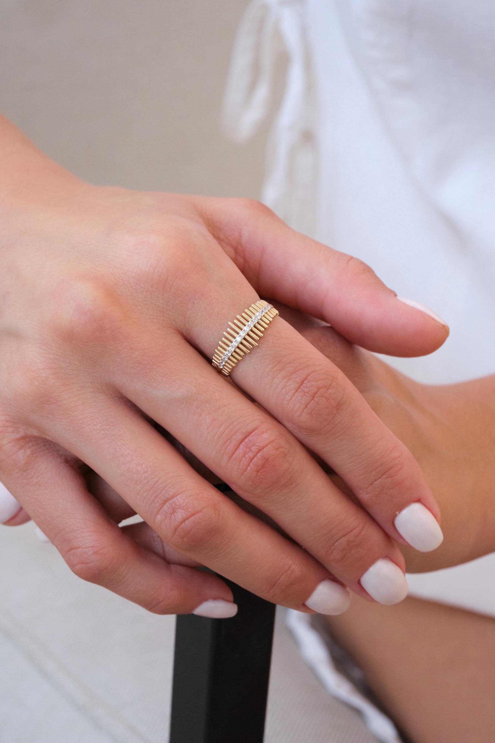 14K Gold Ribbed Diamond Ring, Fluted Gold Band with Diamond Bar, Modern Statement Gold Ring, Elegant Everyday Jewelry Gift