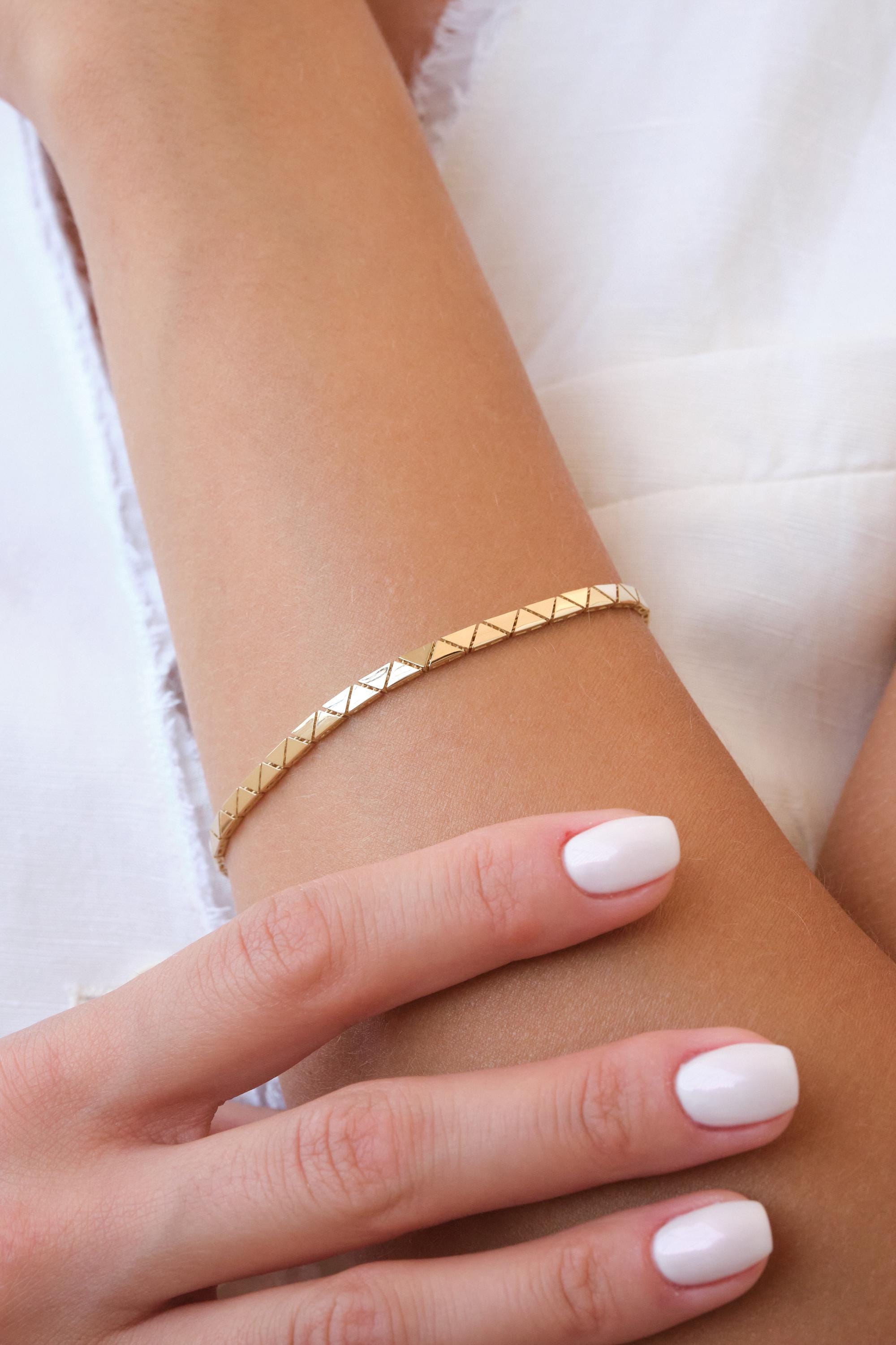 14K Gold Chevron Link Bracelet, 3mm Geometric Triangle Gold Bracelet, Faceted Pyramid Link Bracelet, Modern Gold Jewelry, Gift for Her