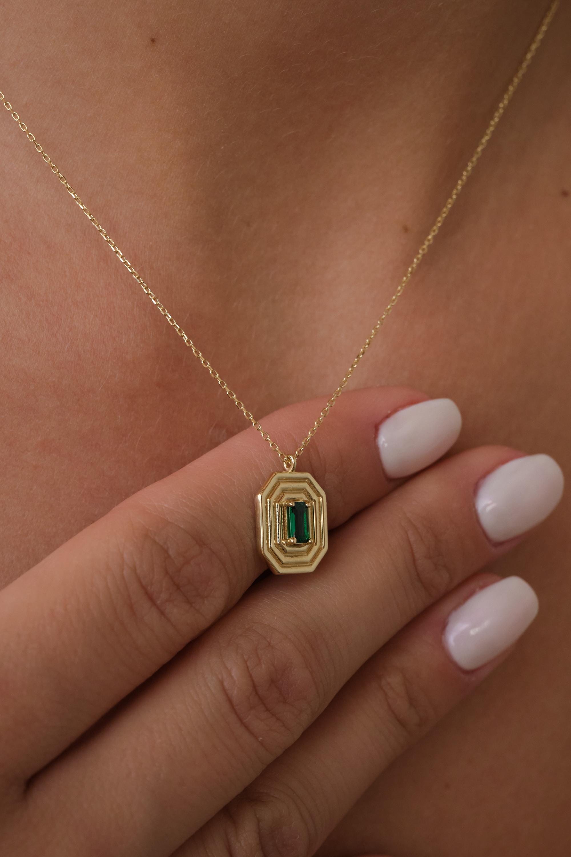 14K Gold Art Deco Emerald Pendant Necklace, Emerald Cut Green CZ Necklace, Geometric Gold Frame Necklace, Vintage Inspired Gold Necklace