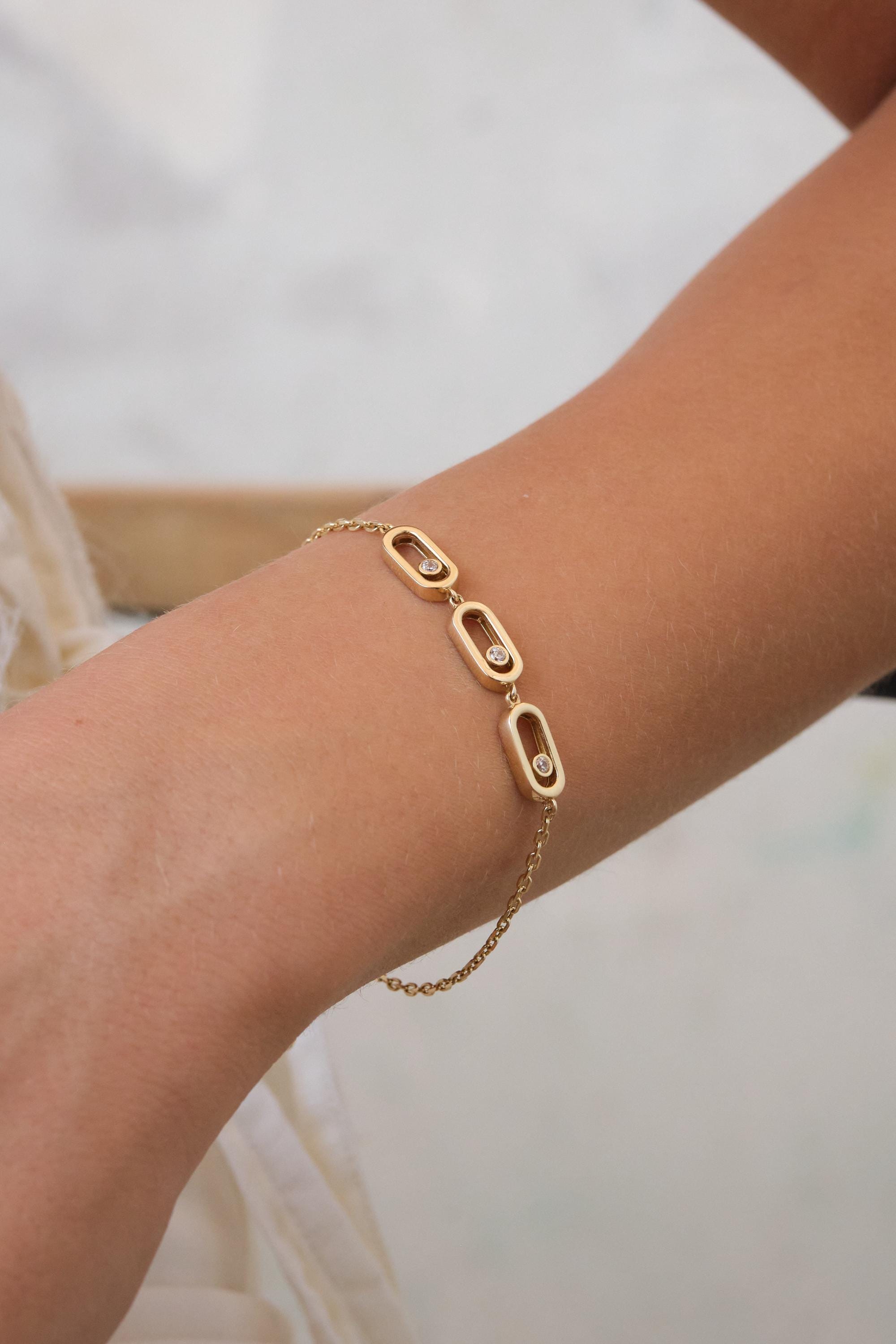 14K Gold CZ Paperclip Bracelet, Oval Link Gold Bracelet, Minimal Sparkly Gold Chain Bracelet, Cubic Zirconia Link Bracelet, Gift for Her