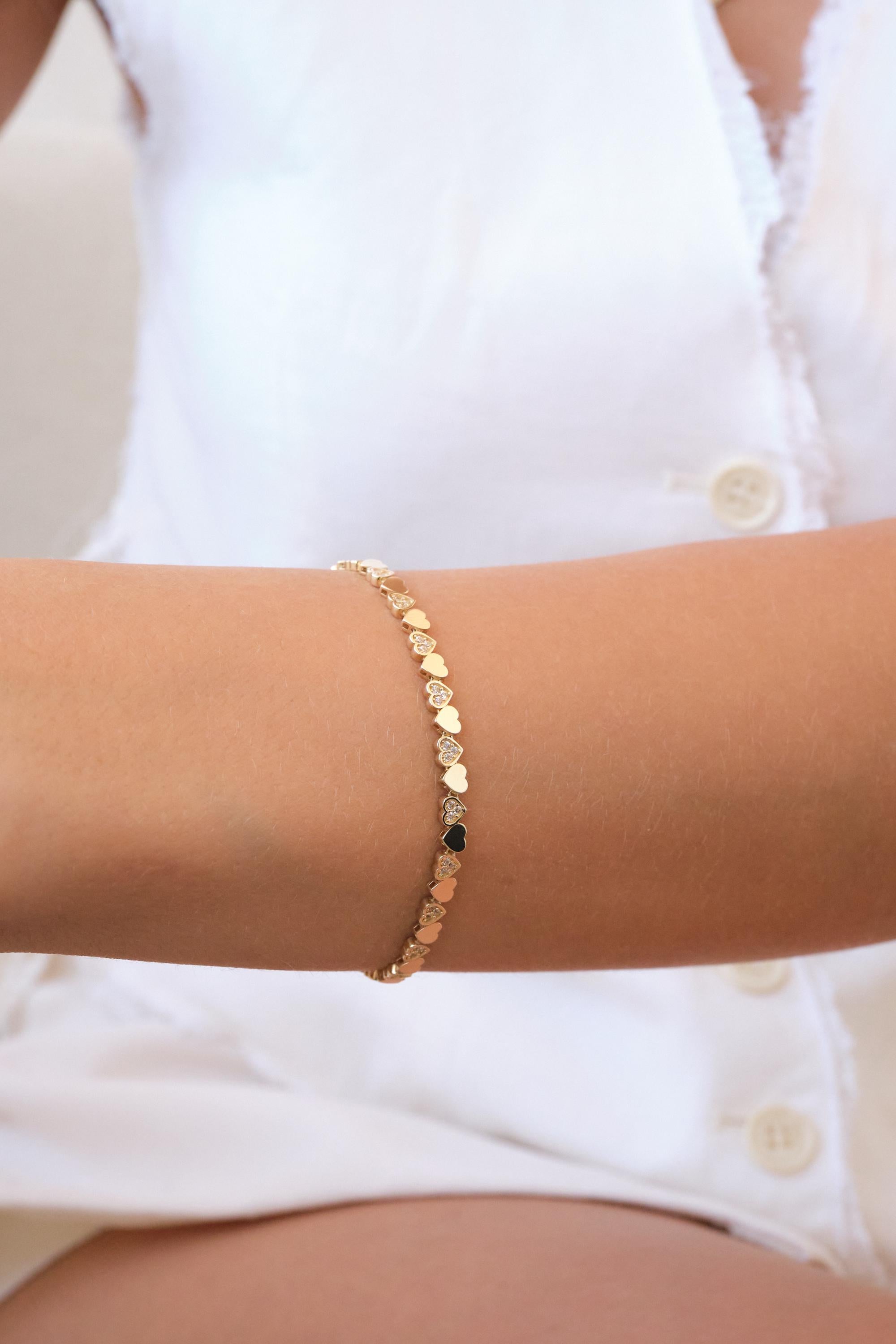 14K Gold Heart Bracelet, 3mm Minimal Dainty Gold Bracelet, Heart Charm Jewelry Gift for Her