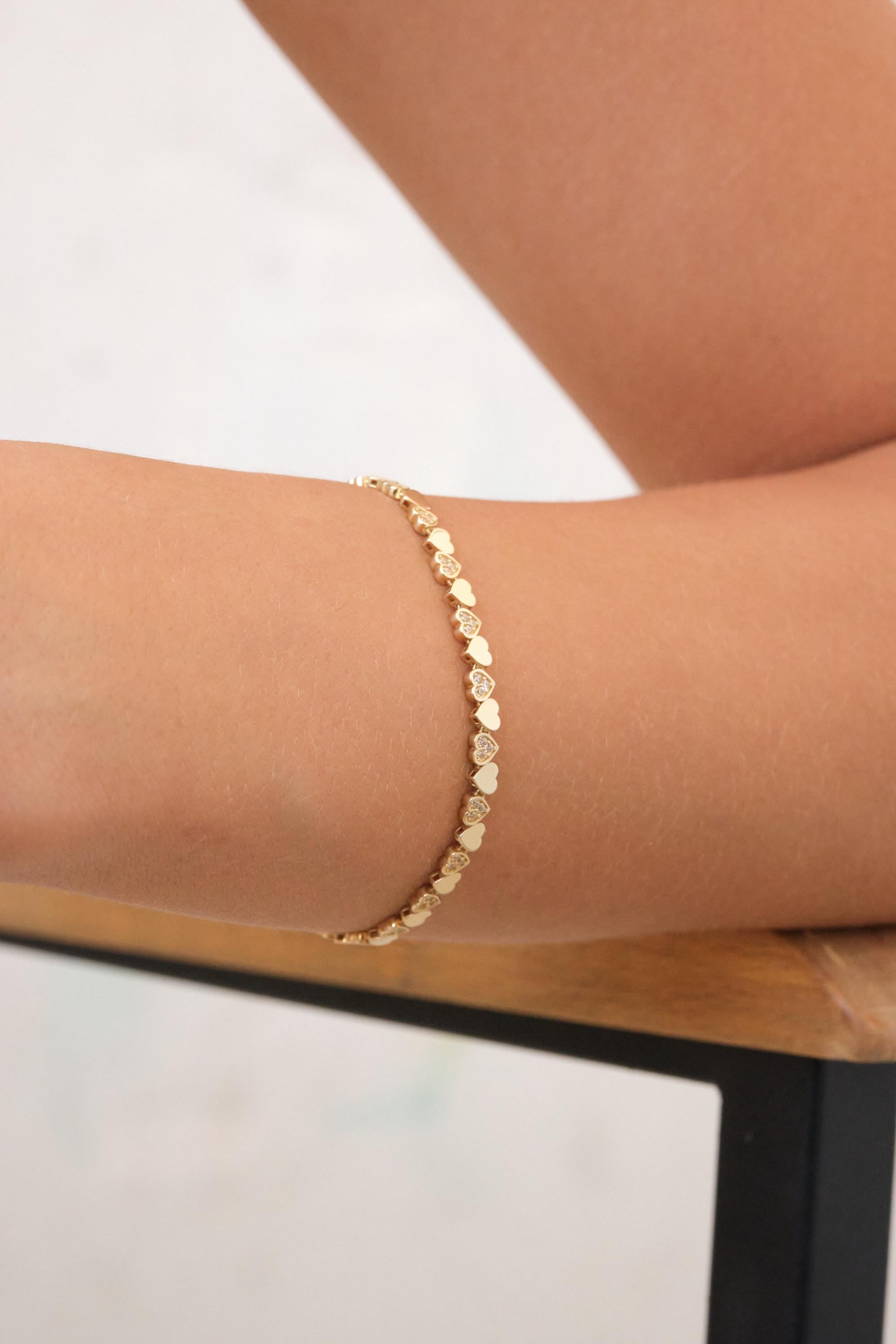 14K Gold Heart Bracelet, 3mm Minimal Dainty Gold Bracelet, Heart Charm Jewelry Gift for Her