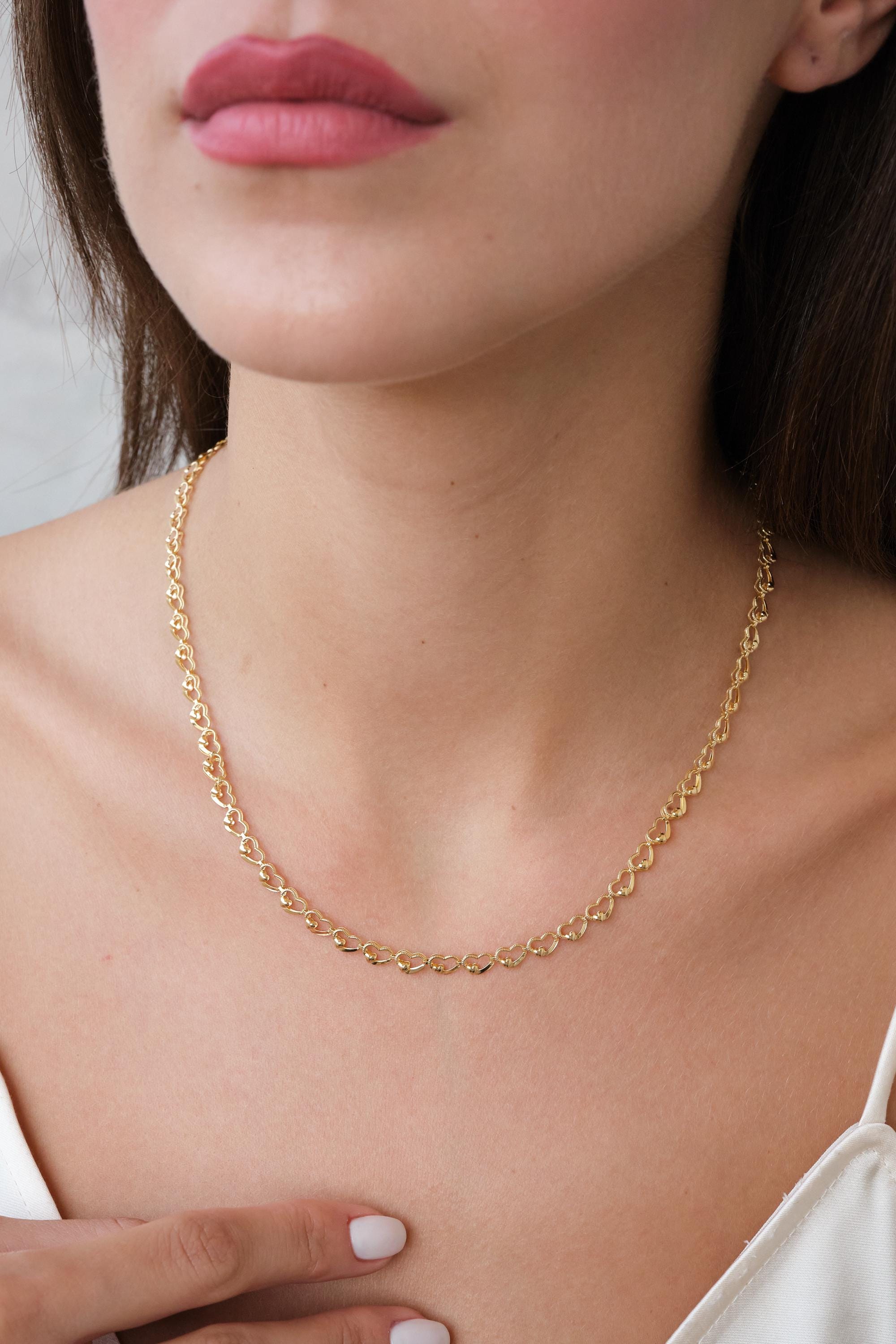 14K Gold Heart Chain Necklace, Minimal Gold Necklace, Dainty Heart Link Necklace, Everyday Gold Jewelry Gift for Her