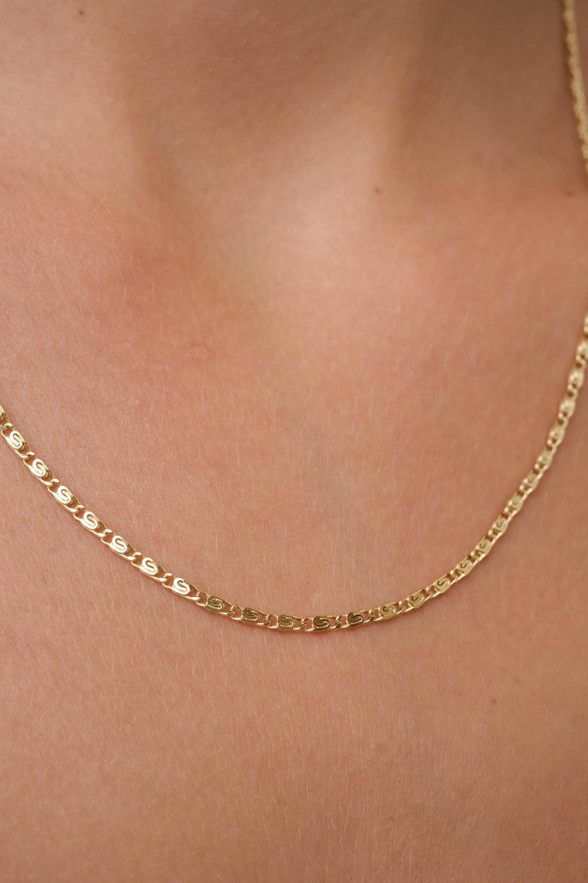 14K Gold S Link Necklace, 2mm Dainty Squiggle Chain Necklace, Minimal Gold Chain, Everyday Gold Necklace, Layering Necklace