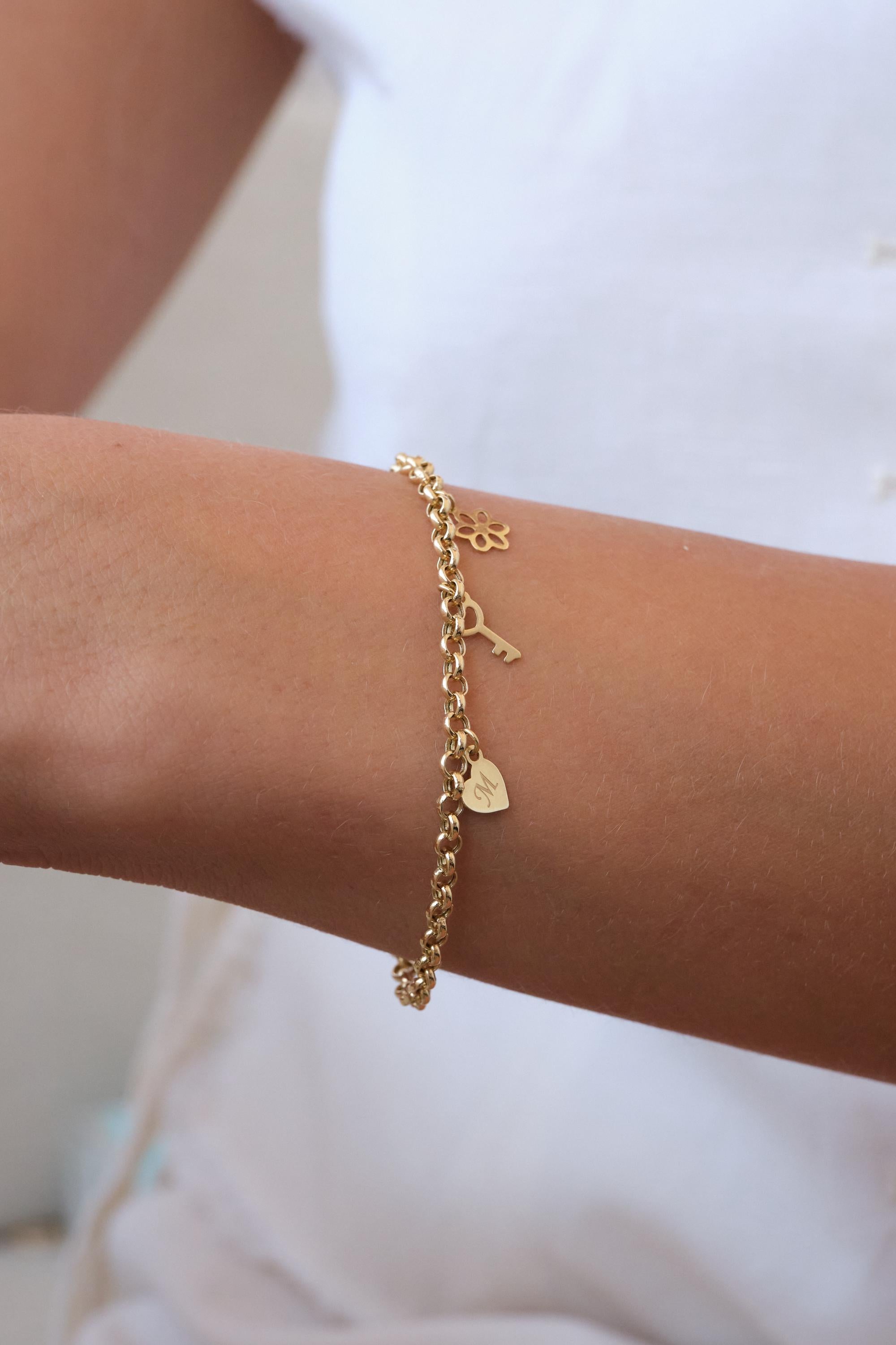 14K Gold Charm Bracelet, Initial Heart Charm Bracelet, Dainty Gold Chain Bracelet with Key Charm, Personalized Gold Jewelry Gift