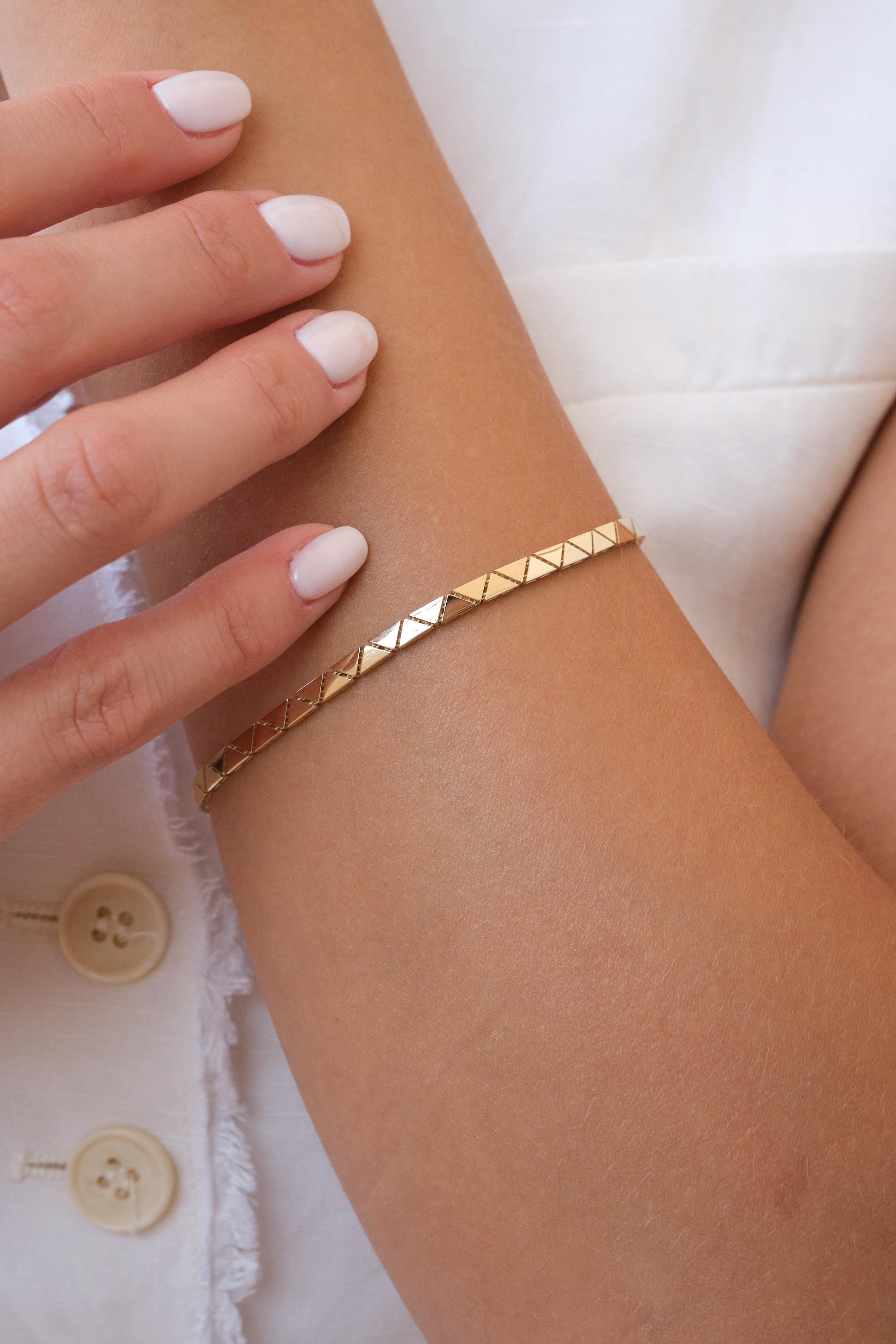 14K Gold Chevron Link Bracelet, 3mm Geometric Triangle Gold Bracelet, Faceted Pyramid Link Bracelet, Modern Gold Jewelry, Gift for Her