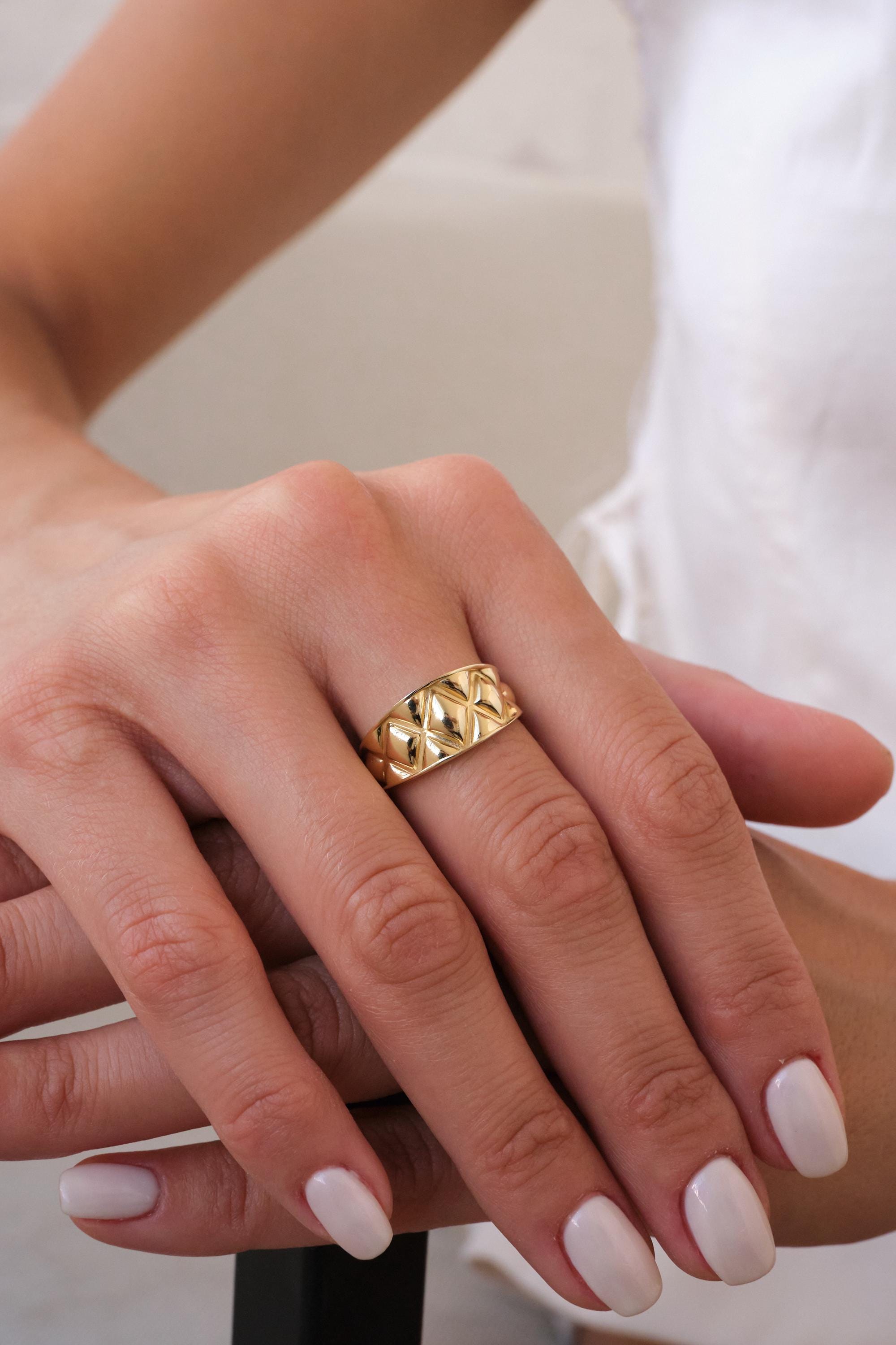 14K Gold Textured Band Ring, Square Pattern Wedding Ring, Minimalist Matching Ring, Signet Eternity Ring, Chunky Marriage Band