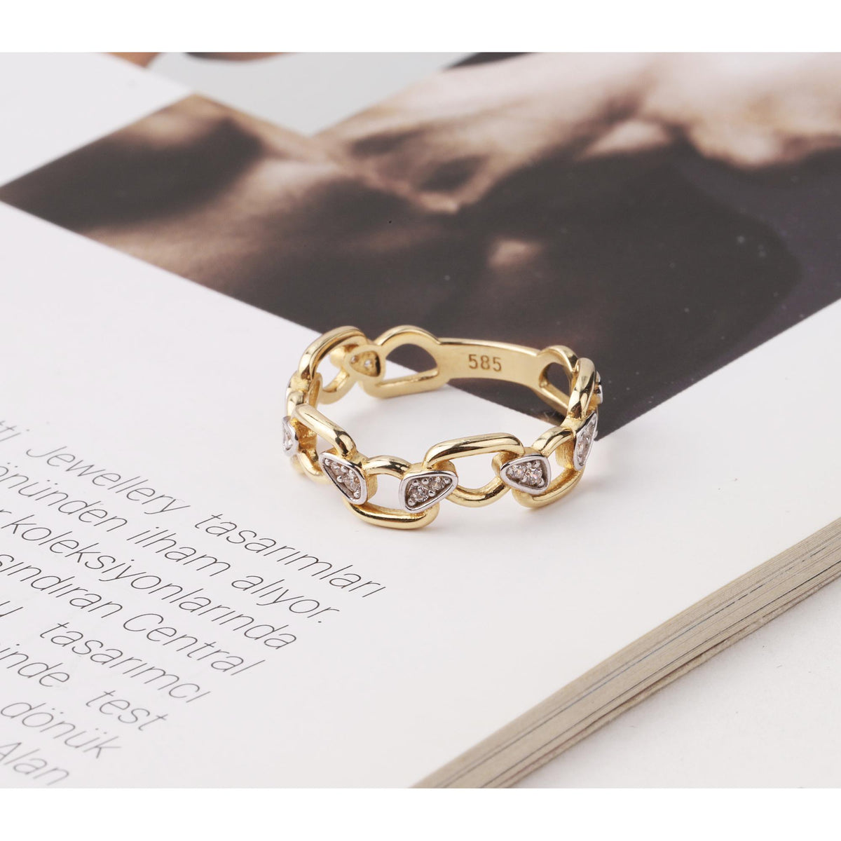 14K Gold Chain Ring, Chain Link Ring, Thick Chain Curb Ring, Bold Chain Ring, Solid Gold Stacking Ring, Layering Minimalist Chain Link