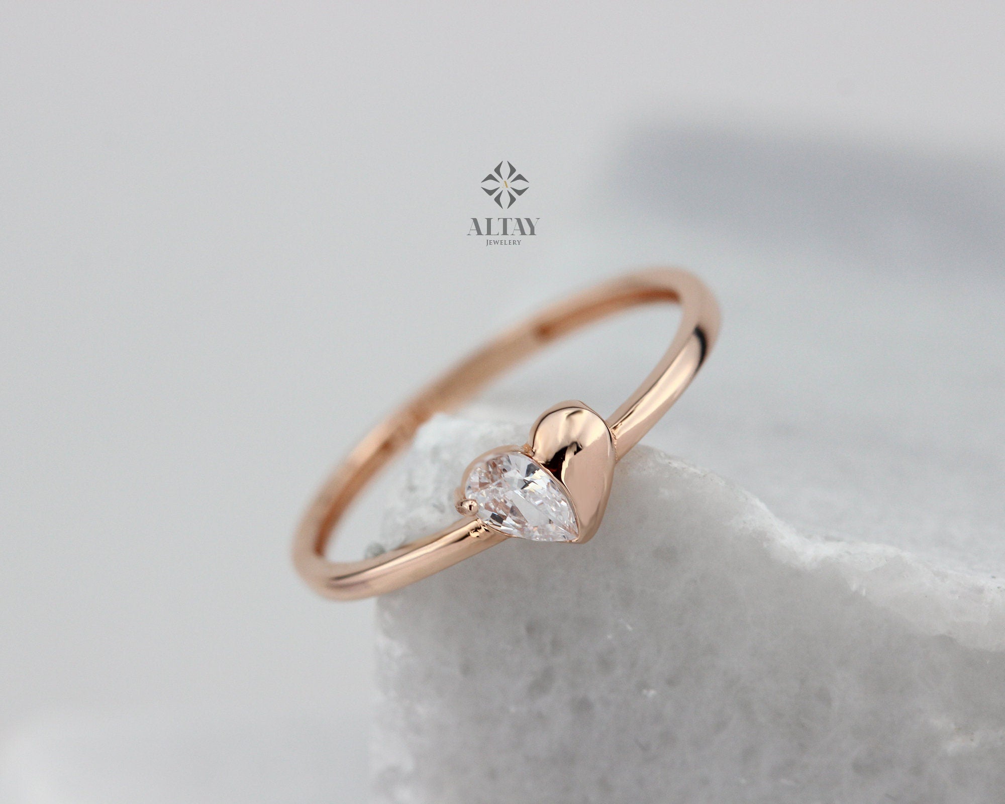 Heart 14K Solid Gold Ring, Stacking Ring, Tiny Heart ring, Minimalist Ring, Gift for Her, Dainty Ring, Love Ring, Stackable, Jewelry