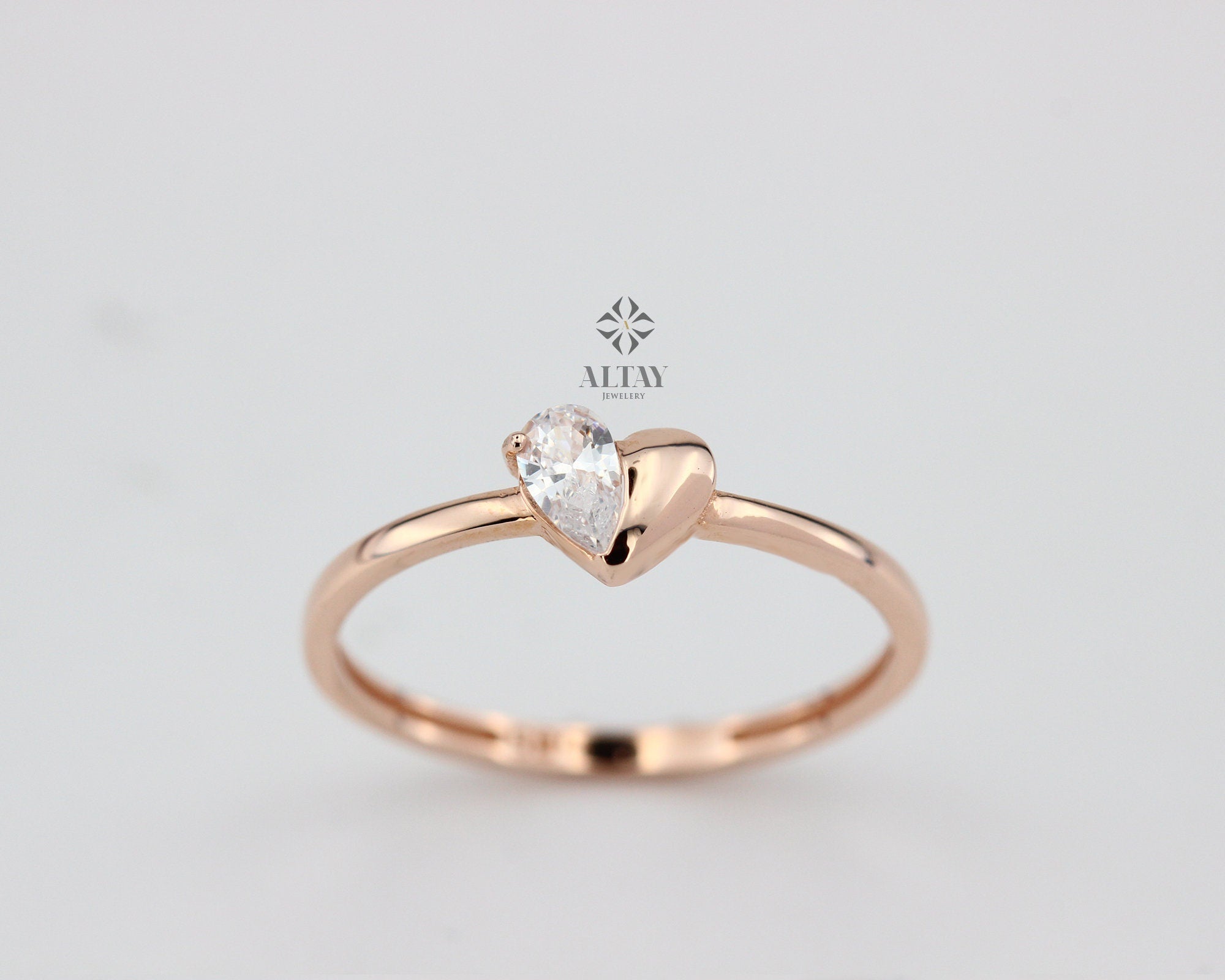 Heart 14K Solid Gold Ring, Stacking Ring, Tiny Heart ring, Minimalist Ring, Gift for Her, Dainty Ring, Love Ring, Stackable, Jewelry