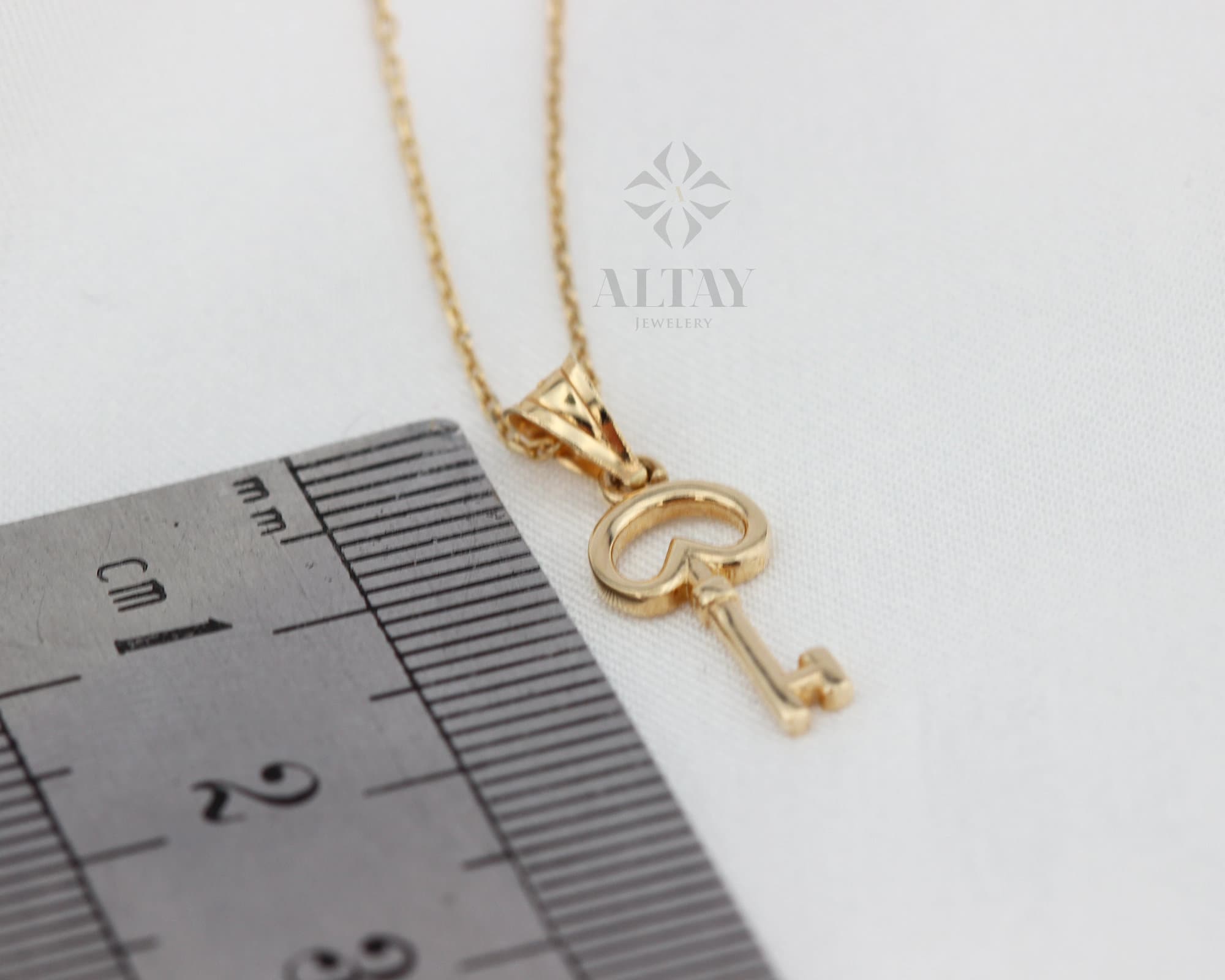 14K Vintage Key Necklace, Key Pendant, Gift For Her, Baby Shower, Bridal Shower, Minimalist Fine Jewelery, Key To My Heart, Love Symbol