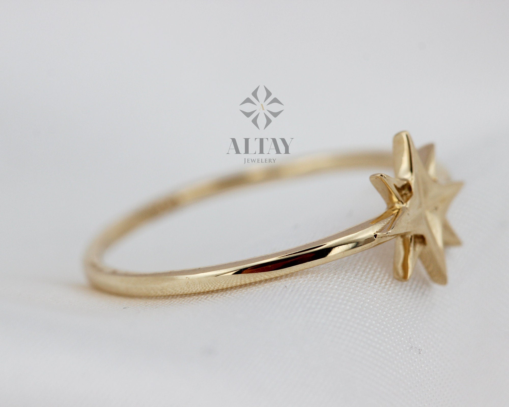 14K Gold North Star Ring, Iconic Signet Star Ring, Gold Starbust Ring, Tiny Pinky Ring, Celestial Dainty Gold Ring, Minimalist Star Ring