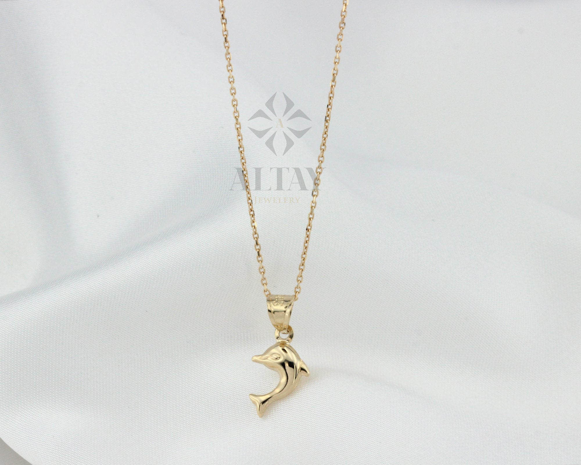 14K Gold Dolphin Necklace, Dolphin Pendant, Dolphin Fish Charm, Ocean Choker Charm, Valentine's Day Gift, Animal Jewelry, Gift for Her