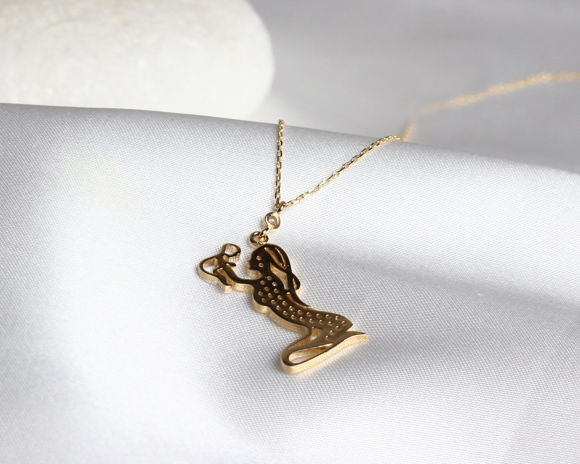 14K Gold Mother and Child Necklace, Family Pendant, Mother and Baby Charm, Mothers Day Gift, New Mom Gift, Valentines Day, Gift for Her