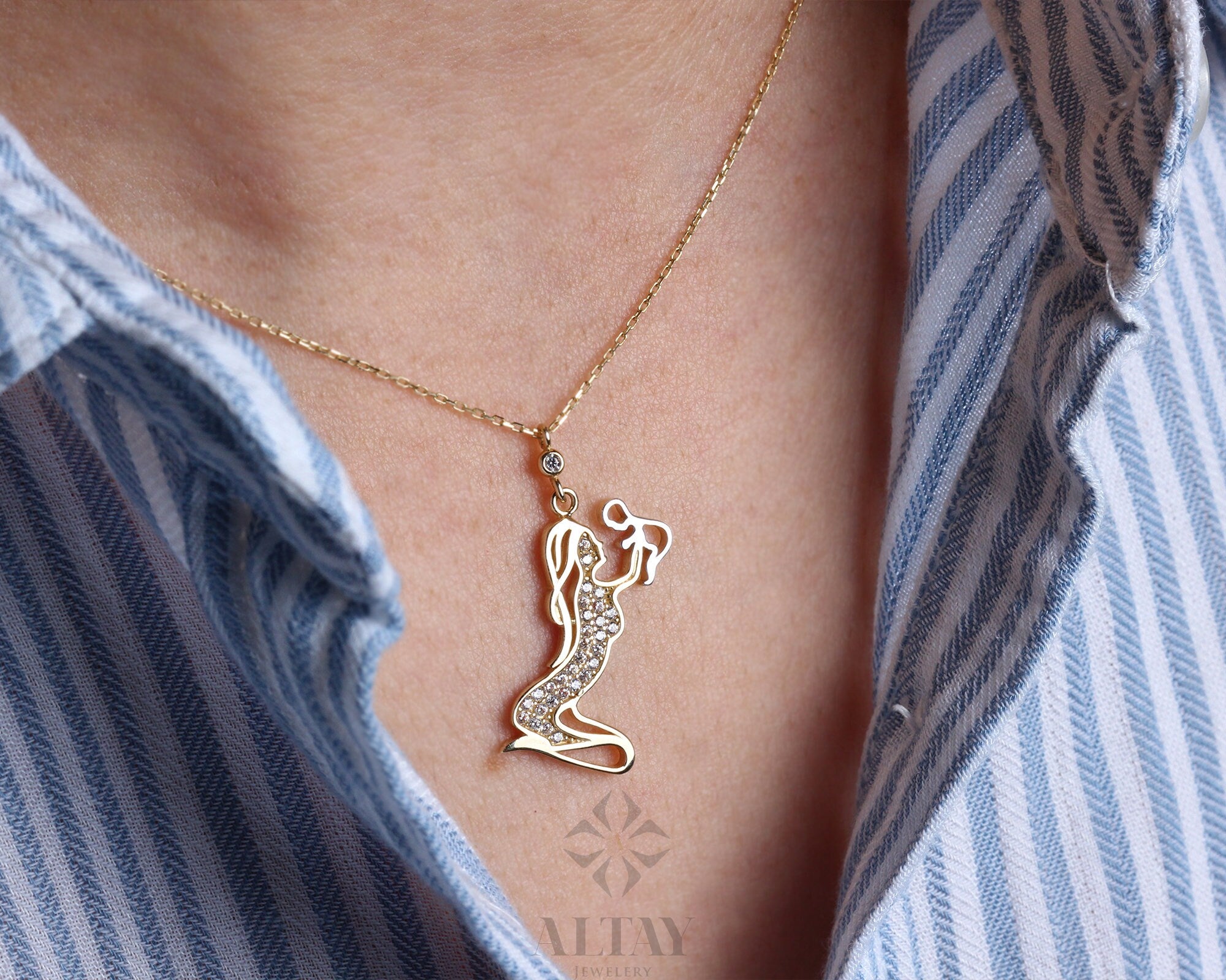 14K Gold Mother and Child Necklace, Family Pendant, Mother and Baby Charm, Mothers Day Gift, New Mom Gift, Valentines Day, Gift for Her