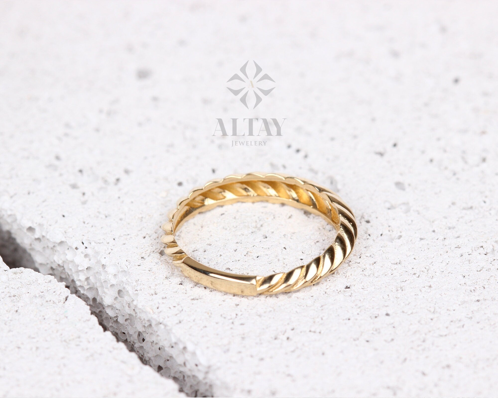 14K Solid Gold Croissant Ring, Twist Dome Ring, Gold Chunky Ring, Twisted Rope Ring, Bold Croissant Ring, Statement Ring, Minimalist Ring