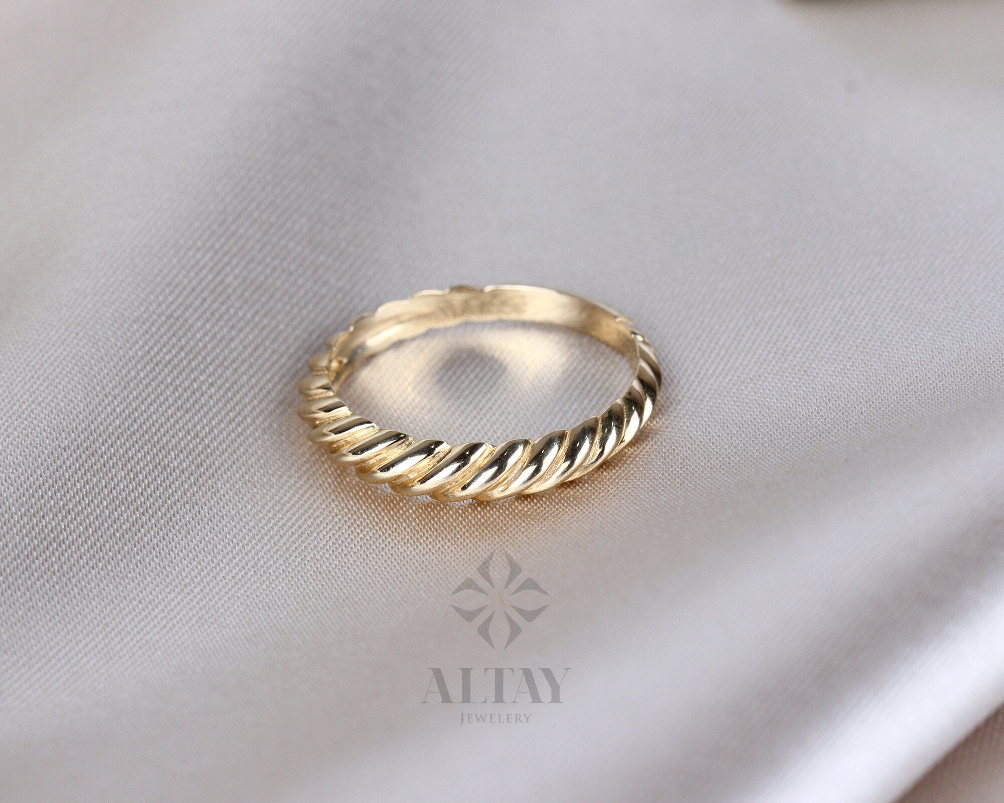 14K Solid Gold Croissant Ring, Twist Dome Ring, Gold Chunky Ring, Twisted Rope Ring, Bold Croissant Ring, Statement Ring, Minimalist Ring