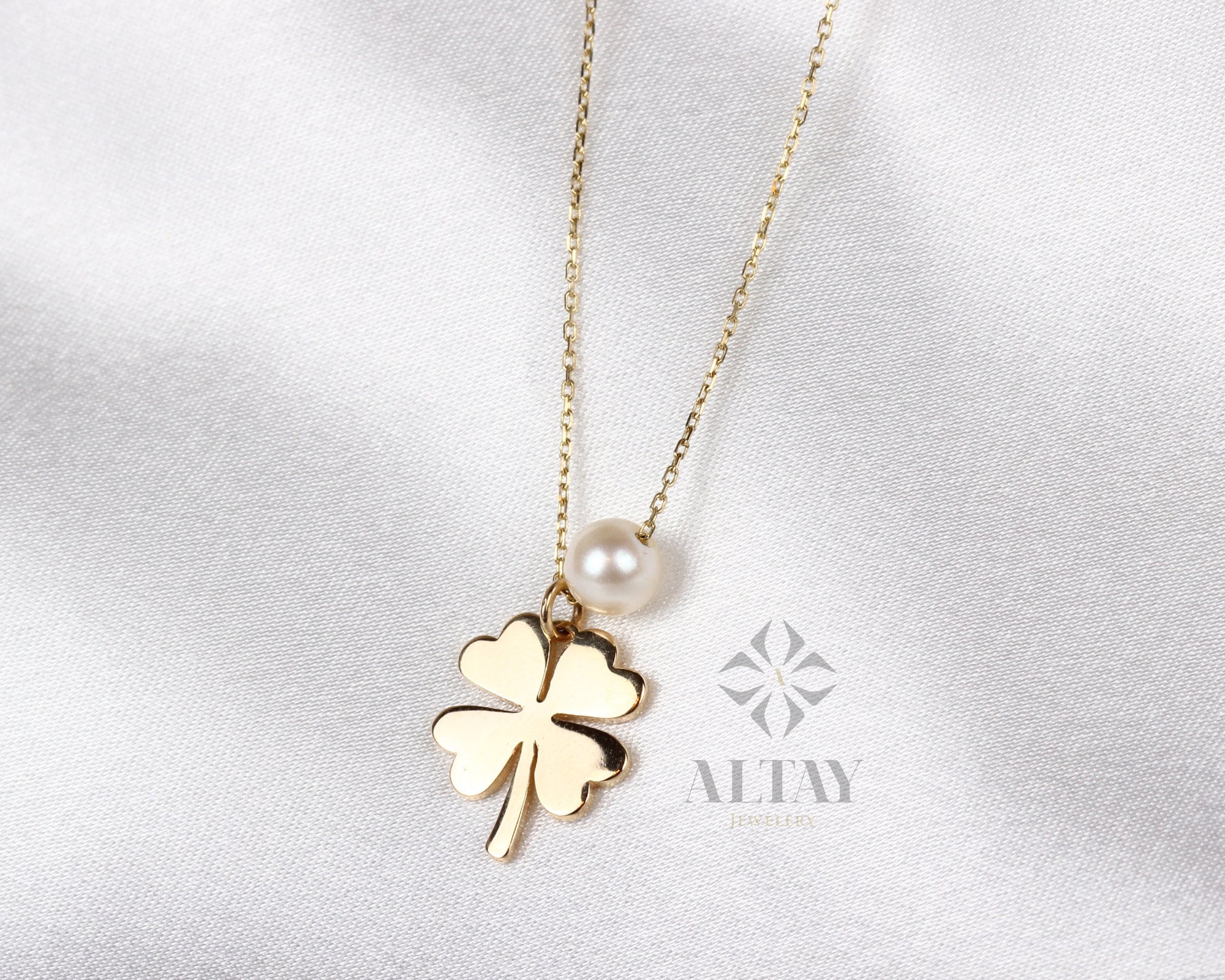 14K Gold Clover Necklace, Dainty Good Luck Pendant, Four Leaf Clover, Lucky Charm Necklace, St. Patrick's Day Accessory, Gift for Her