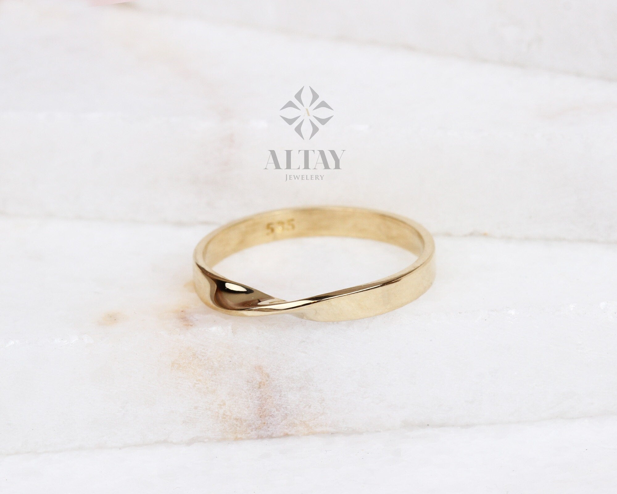 14K Gold Mobius Ring, Single Twist Ring, Plain Gold Ring, Dainty Wedding Ring, Simple Delicate Stack Twist Ring, Thin Twist Wedding Band