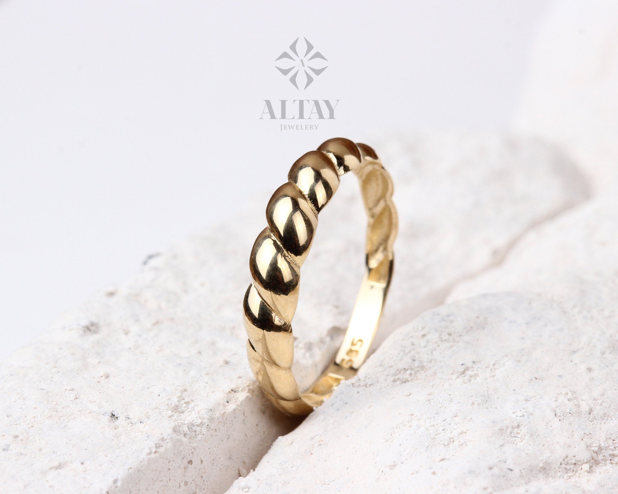 14K Gold Croissant Ring, 4mm Twisted Tiny Dome Ring, Puff Croissant Band Ring, Pointer Ring, Rope Promise Ring, Braided Bubble Gold Ring