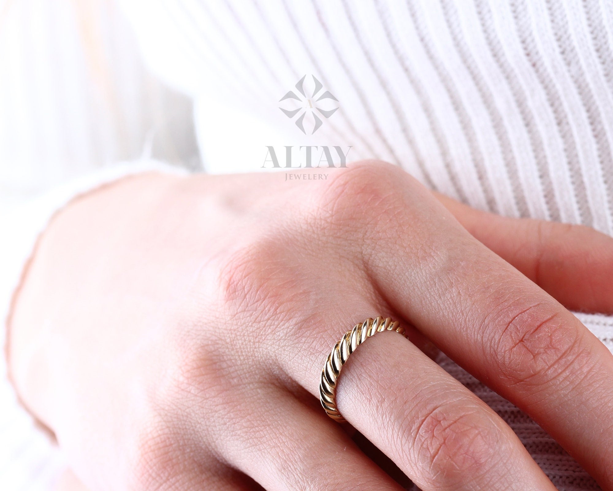 14K Solid Gold Croissant Ring, Twist Dome Ring, Gold Chunky Ring, Twisted Rope Ring, Bold Croissant Ring, Statement Ring, Minimalist Ring