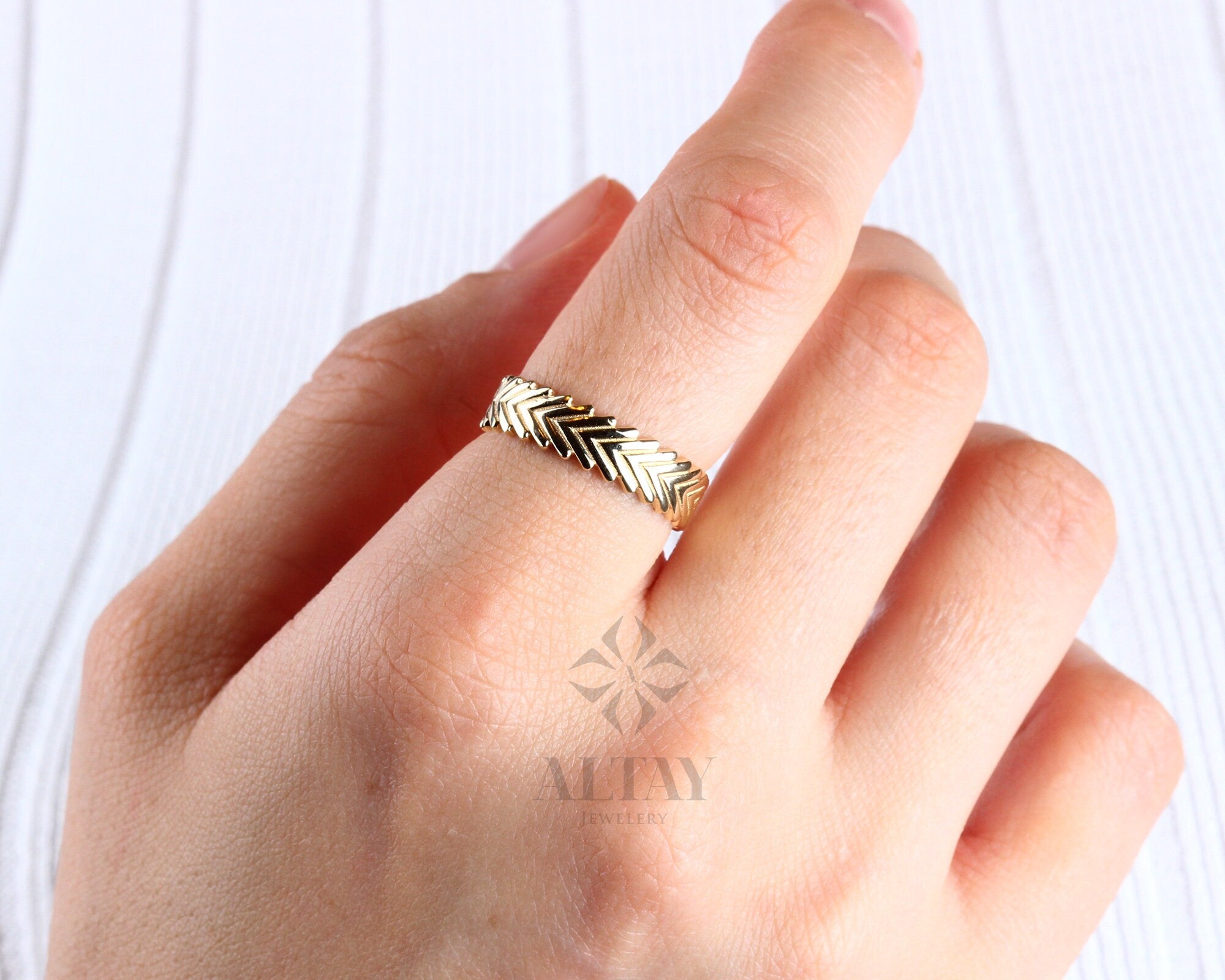 14K Gold Herringbone Ring, Arrow Braided Gold Band, 4mm Gold Ring, Minimalist Gold Ring, Handmade Dainty Ring, Gift For Her