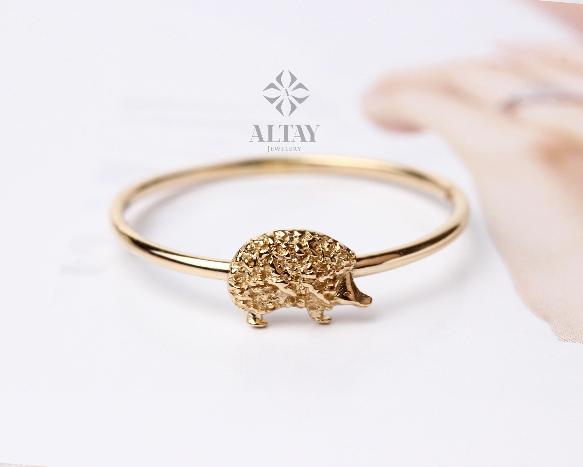 14K Gold Hedgehog Ring, Hedgehog Gold Band, Cute Animal Ring, Minimalist Hedgehog Ring, Valentine's Day Gift, Animal Jewelry, Gift for Her