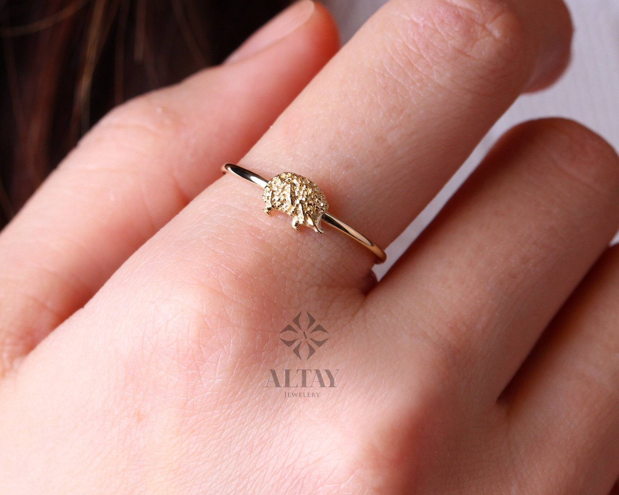 14K Gold Hedgehog Ring, Hedgehog Gold Band, Cute Animal Ring, Minimalist Hedgehog Ring, Valentine's Day Gift, Animal Jewelry, Gift for Her