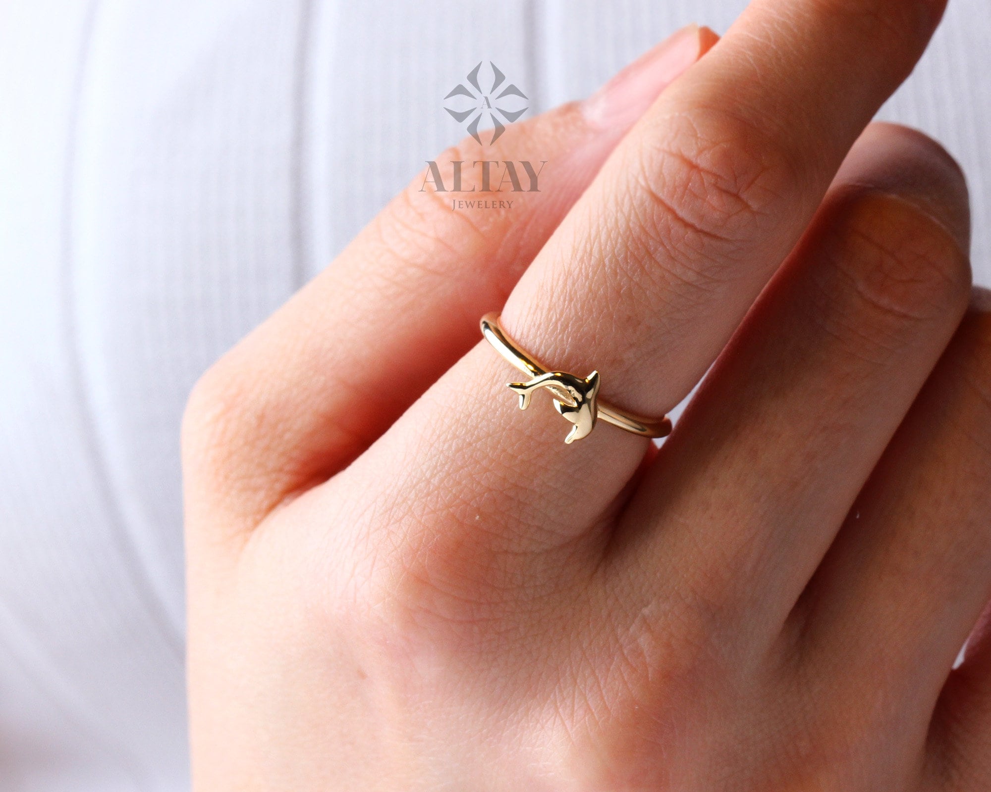 14K Gold Dolphin Ring, Dolphin Band, Dolphin Fish Ring, Animal Jewelry, Stackable Ring, Ocean Ring, Valentine's Day Gift, Gift for Her