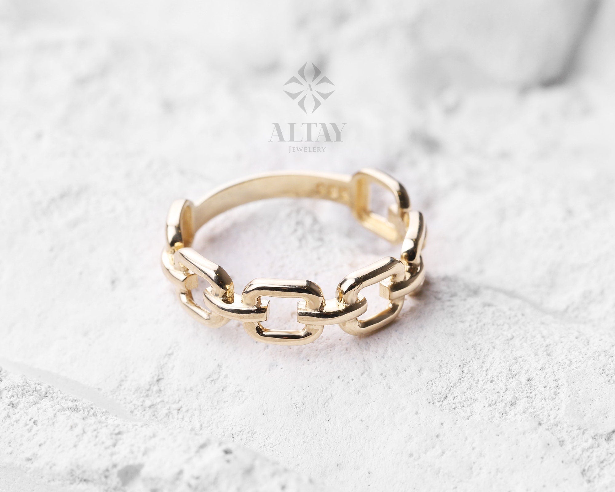 14K Gold Chain Ring, Chain Link Ring, Thick Chain Curb Ring, Bold Chain Ring, Solid Gold Stacking Ring, Layering Minimalist Chain Link