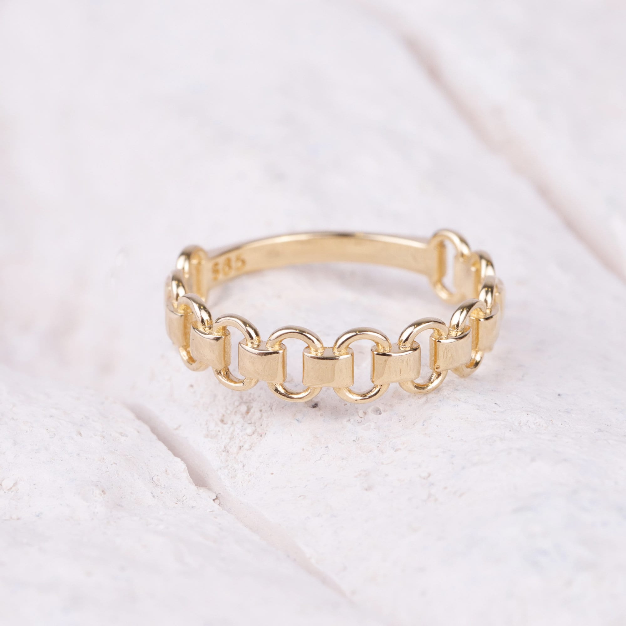 14K Gold Chain Ring, Chain Link Curb Ring, Belt Chain Curb Ring, Bold Chain Ring, Solid Gold Stacking Ring, Layering Minimalist Chain Link