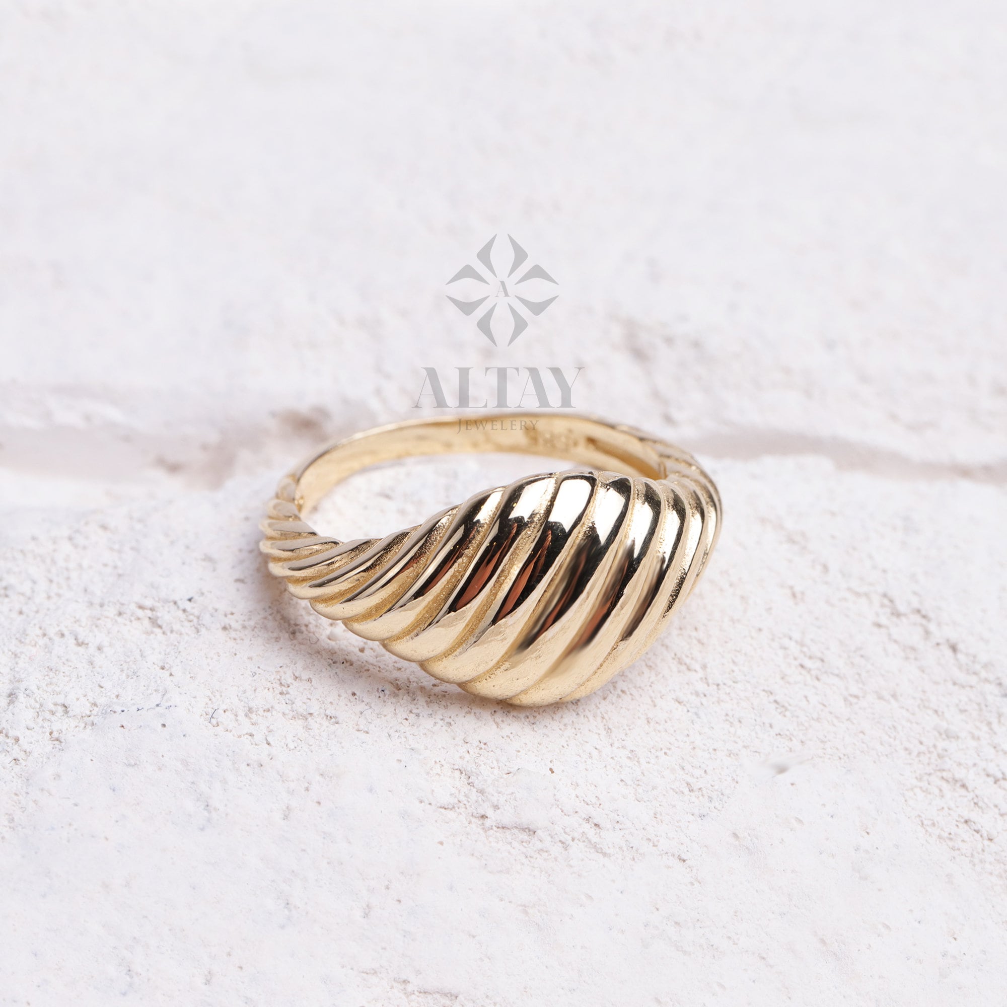 14K Solid Gold Croissant Ring, Twisted Dome Band, Chunky Gold Women Ring, Bold Statement Ring, French Croissant Ring, Ribbed Pinky Ring