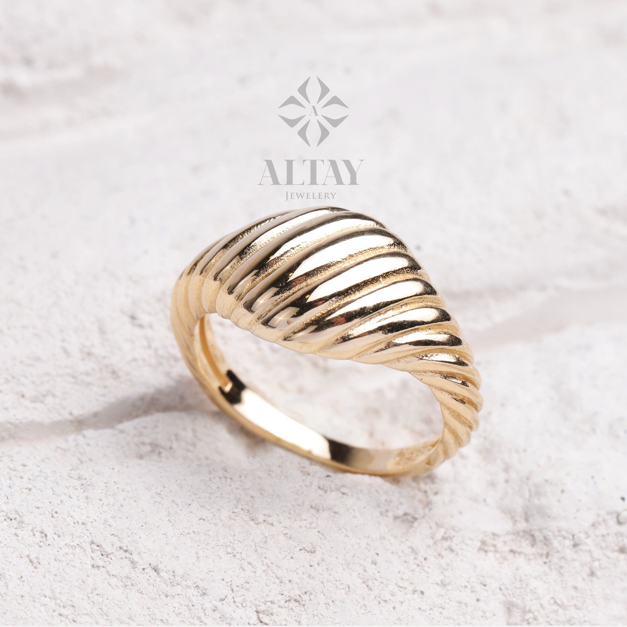 14K Solid Gold Croissant Ring, Twisted Dome Band, Chunky Gold Women Ring, Bold Statement Ring, French Croissant Ring, Ribbed Pinky Ring