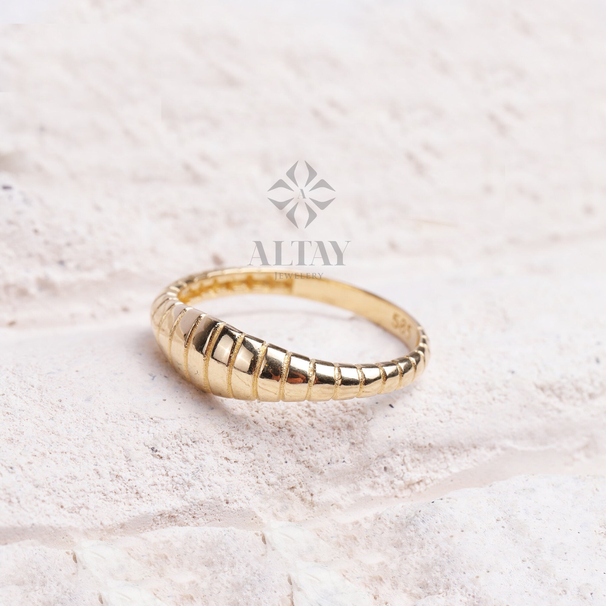 14K Gold Tiny Croissant Ring, Gold Ribbed Band, Twisted Dome Ring, Statement Ring, Thin Croissant Ring, Dainty Bubble Ring, Christmas Gift