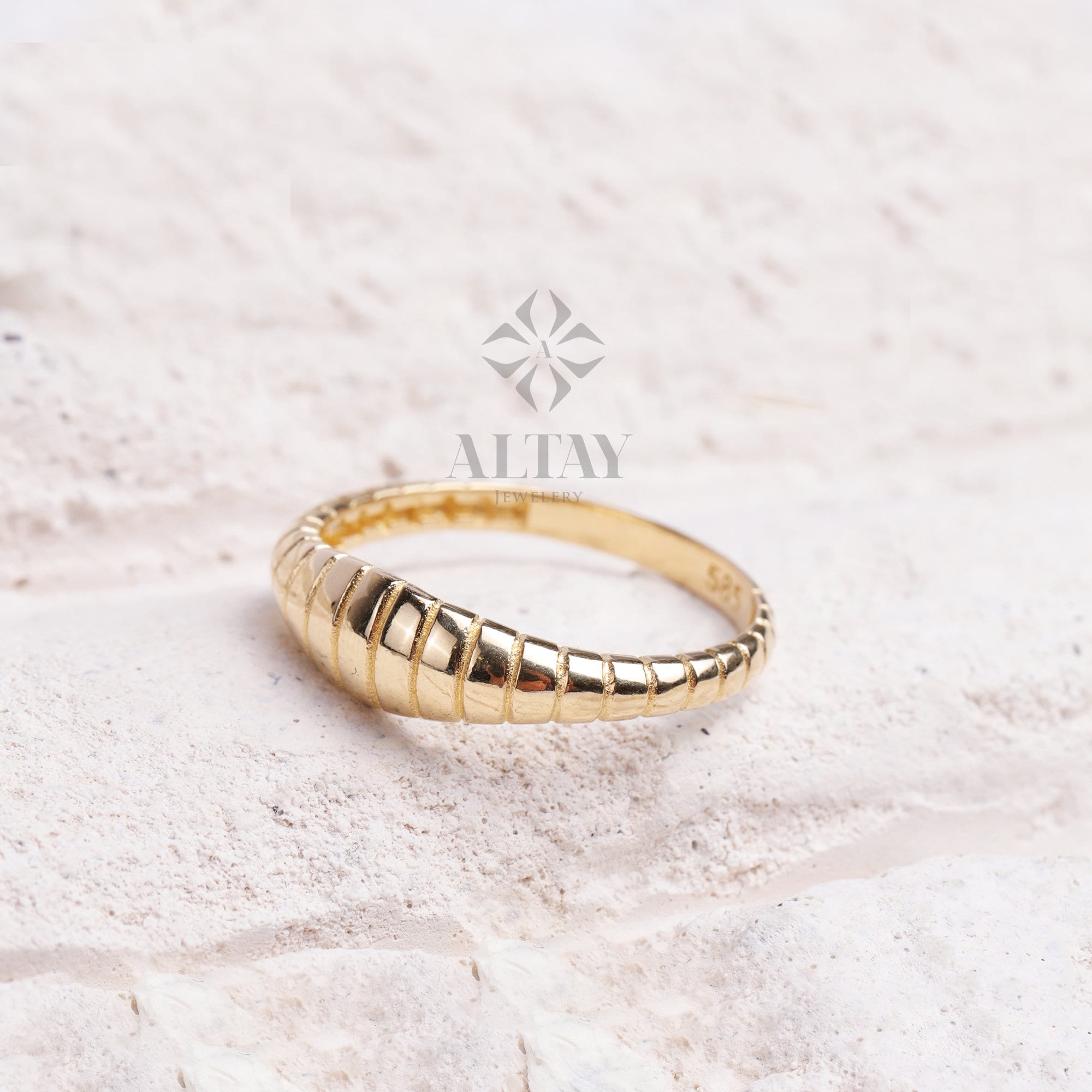 14K Gold Croissant Ring, Tiny Dome Ring, Ribbed Statement Ring, Minimalist Pinky Ring, Gold Bubble Ring, Delicate Chunky Signet Ring