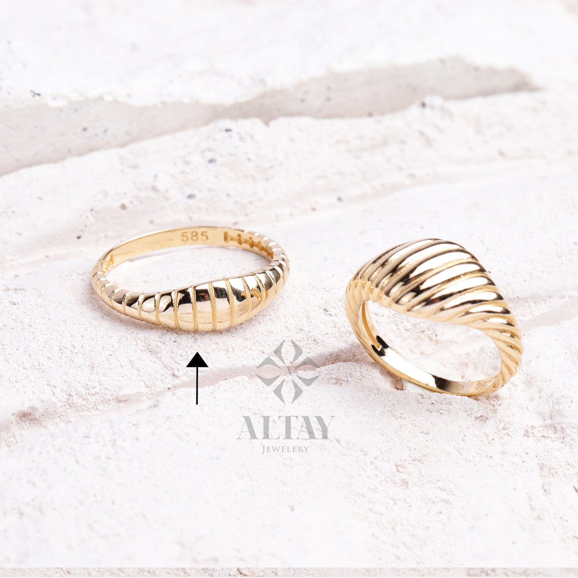 14K Gold Tiny Croissant Ring, Gold Ribbed Band, Twisted Dome Ring, Statement Ring, Thin Croissant Ring, Dainty Bubble Ring, Christmas Gift