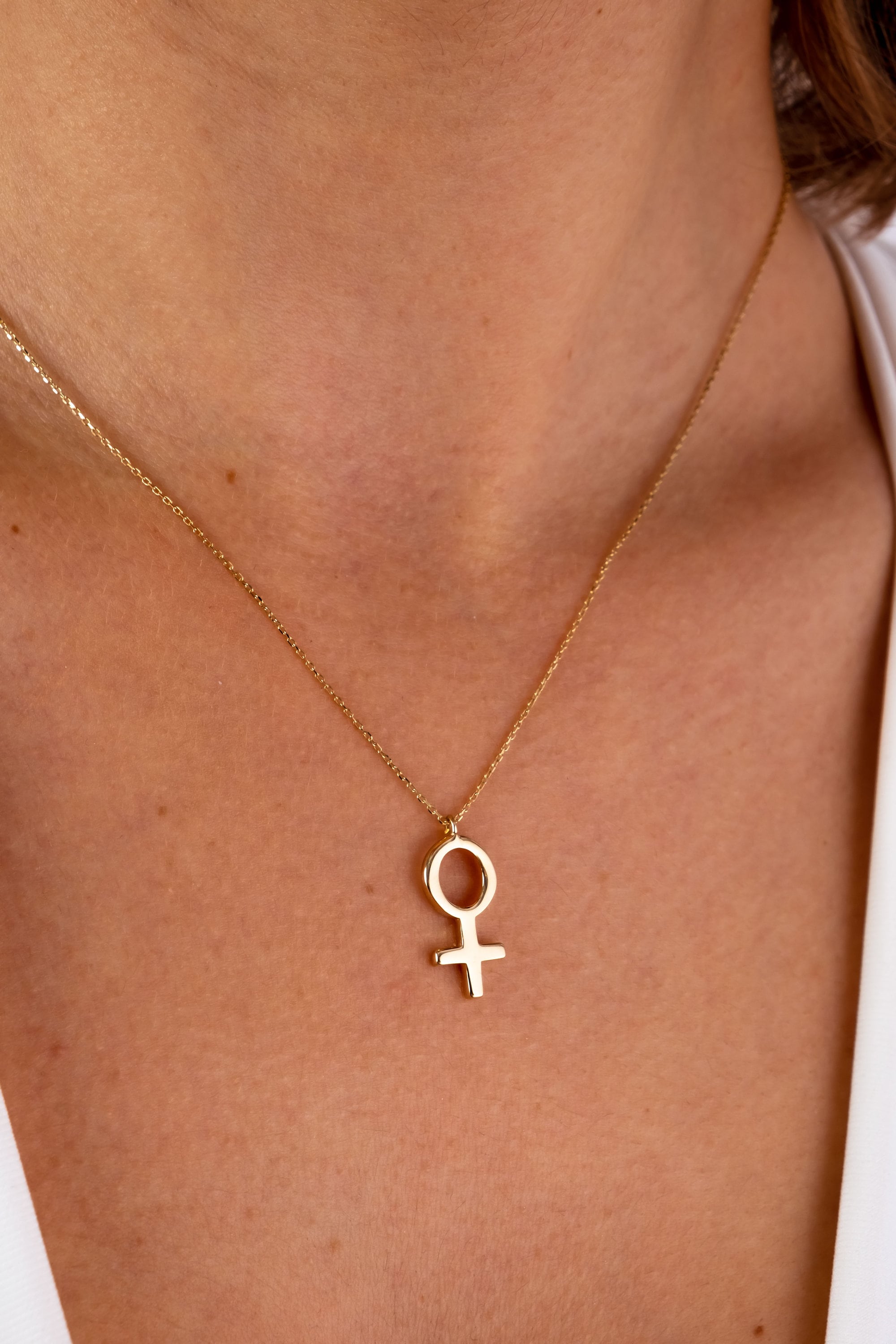 14K Gold Feminist Necklace, Female Symbol Necklace, Venus Necklace, Empowerment Jewelry, Girl Power Pendant, Gender Equality Jewelry