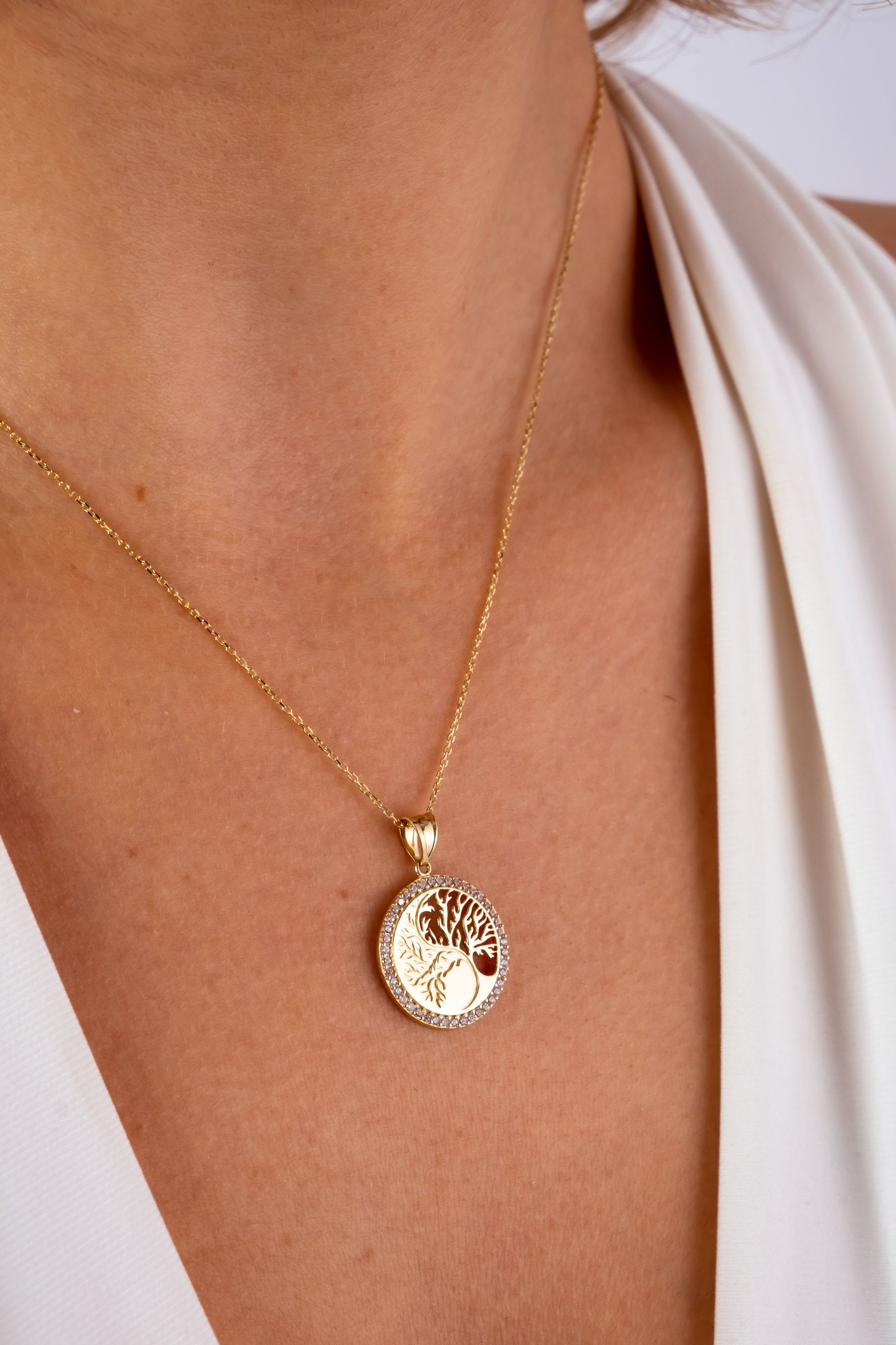 14K Gold Tree of Life Necklace, Family Tree CZ Diamond Pendant Necklace, Tree of Life Circle Charm, Women Minimalist Jewelry, Dainty Choker