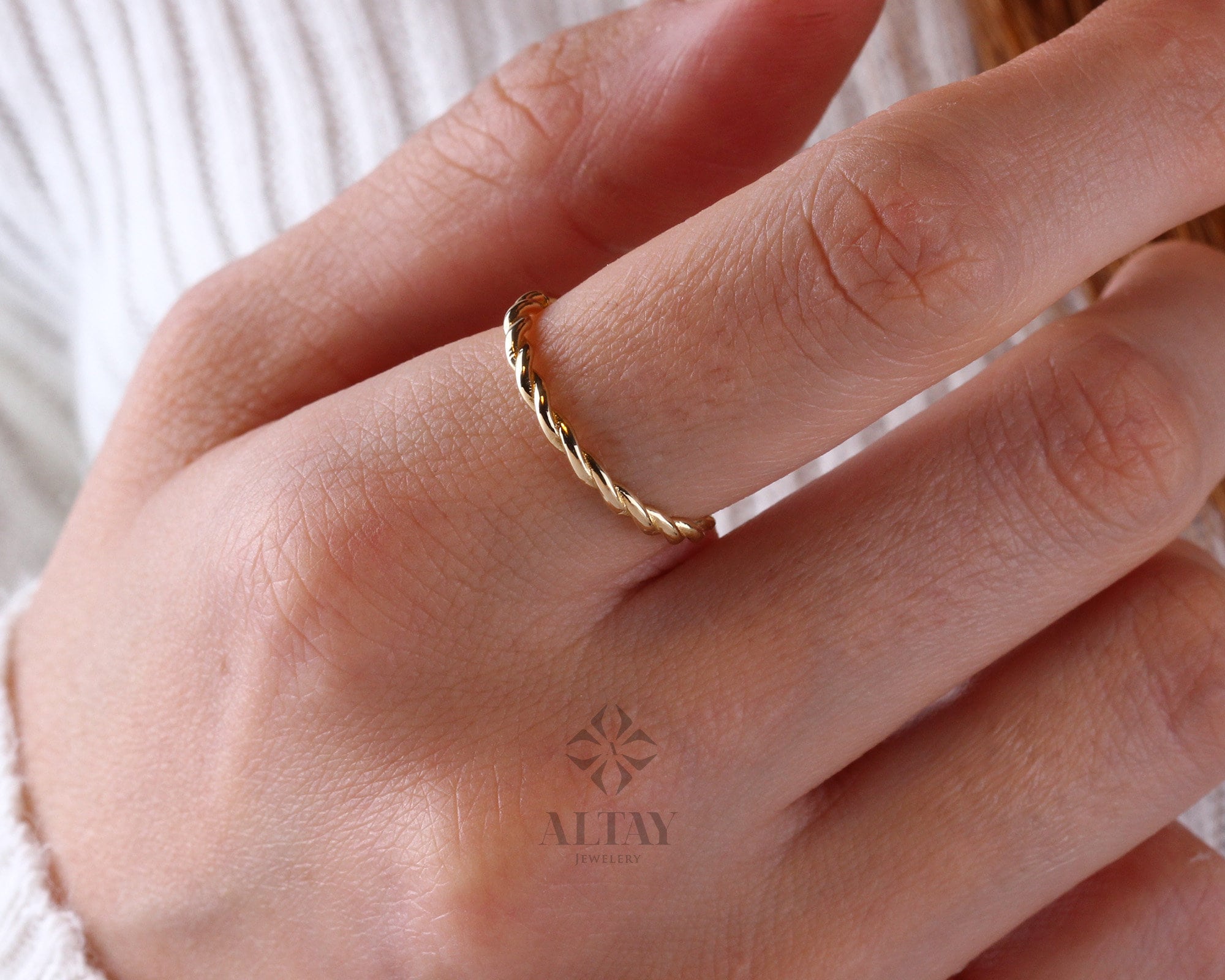 14K Solid Gold Twist Ring, Rope Style Twisted Gold Ring, Dainty Stacking Ring, Simple Delicate Stack Twist Ring, Thin Twist Wedding Band