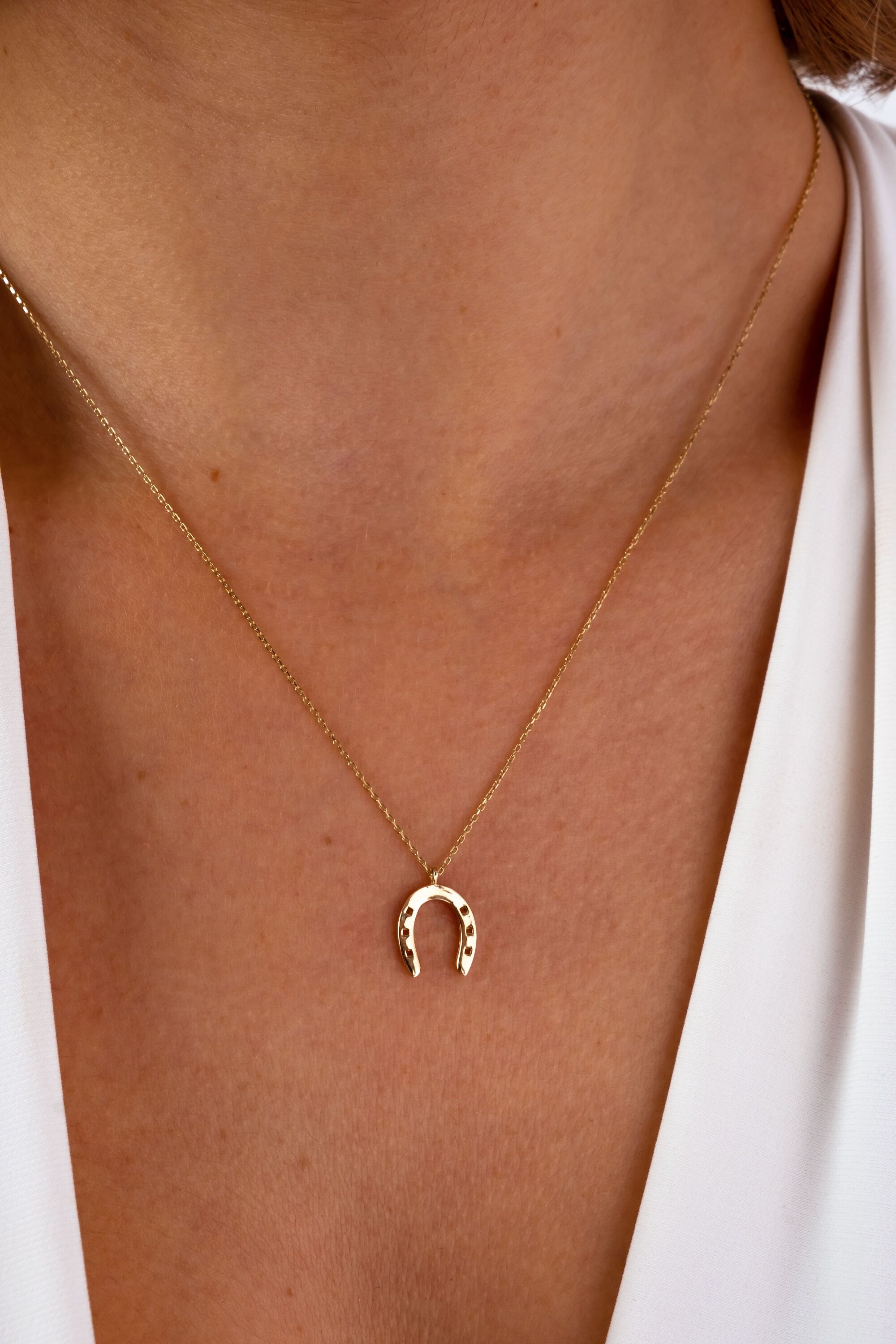 14K Gold Horseshoe Necklace, Horseshoe Pendant Necklace, Mini Horseshoe Charm, Lucky Horseshoe Pendant, Dainty Gold Necklace