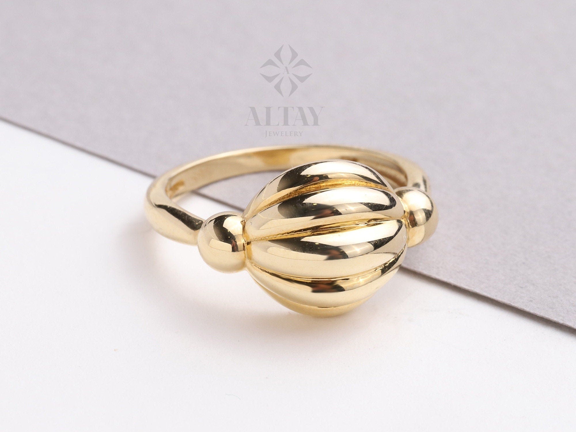 14K Gold Croissant Ring, Dome Twist Ring, Large Bubble Ring, Bold Ribbed Ring, Dainty Twist Dome Ring, Delicate Dome Ring, Statement Ring